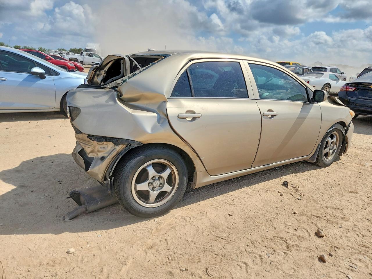 2010 Toyota Corolla Le Beige vin: 1NXBU4EE4AZ177844