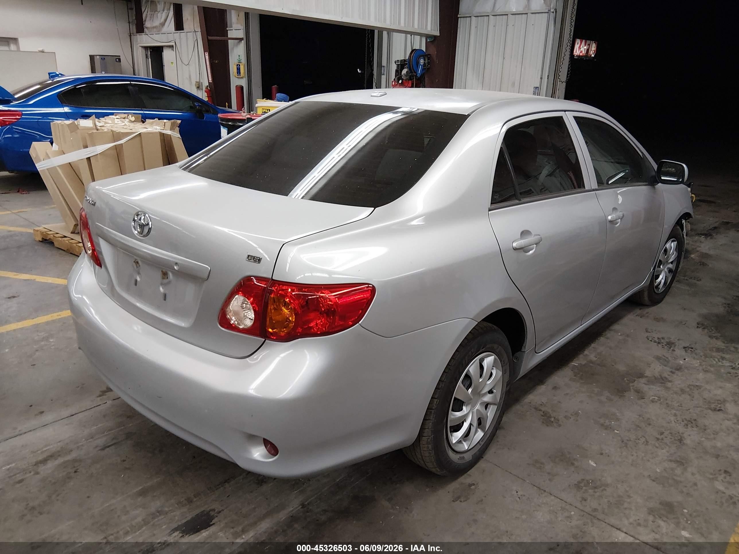 2010 Toyota Corolla Le Silver vin: 1NXBU4EE4AZ178511
