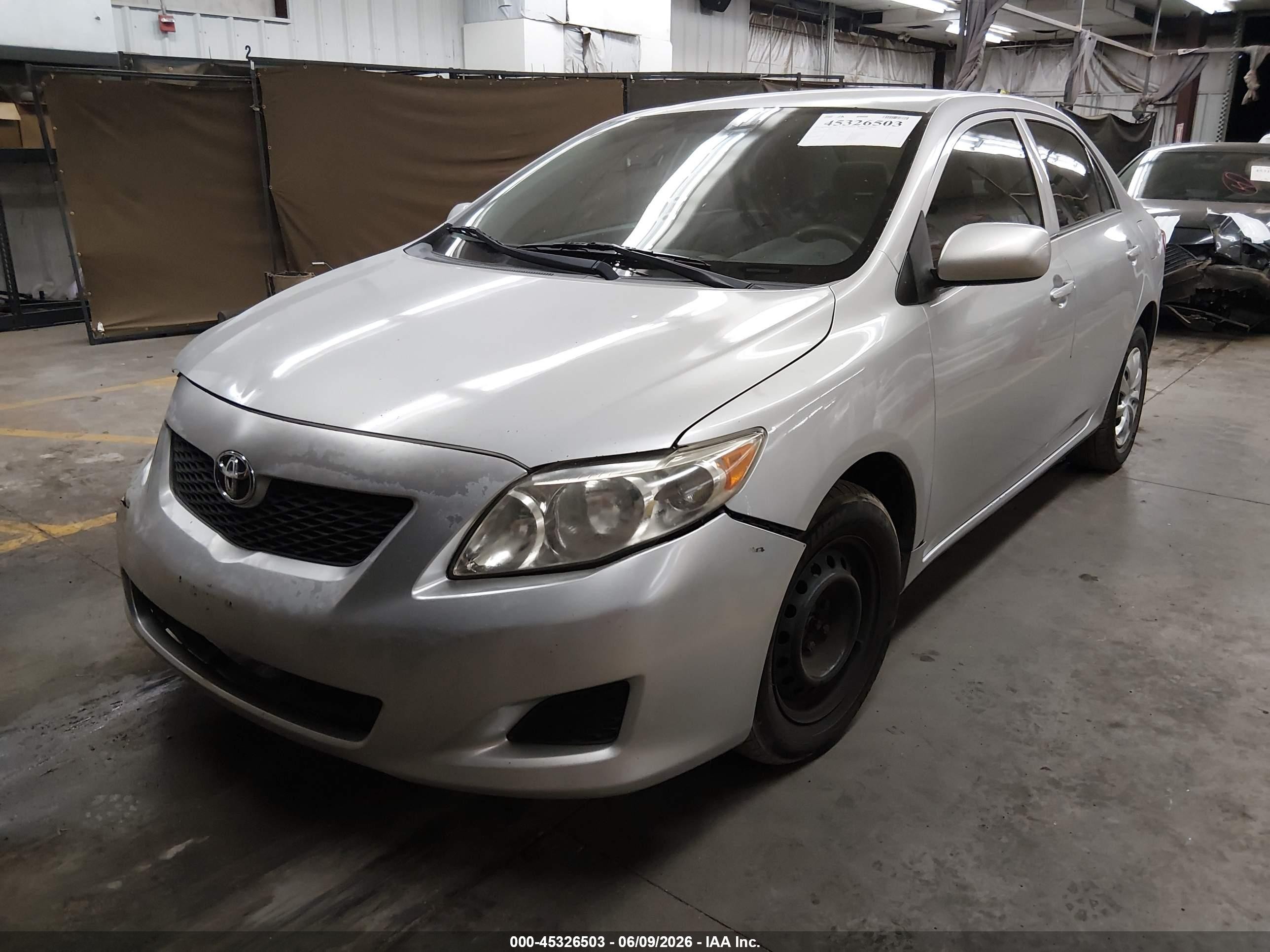 2010 Toyota Corolla Le Silver vin: 1NXBU4EE4AZ178511