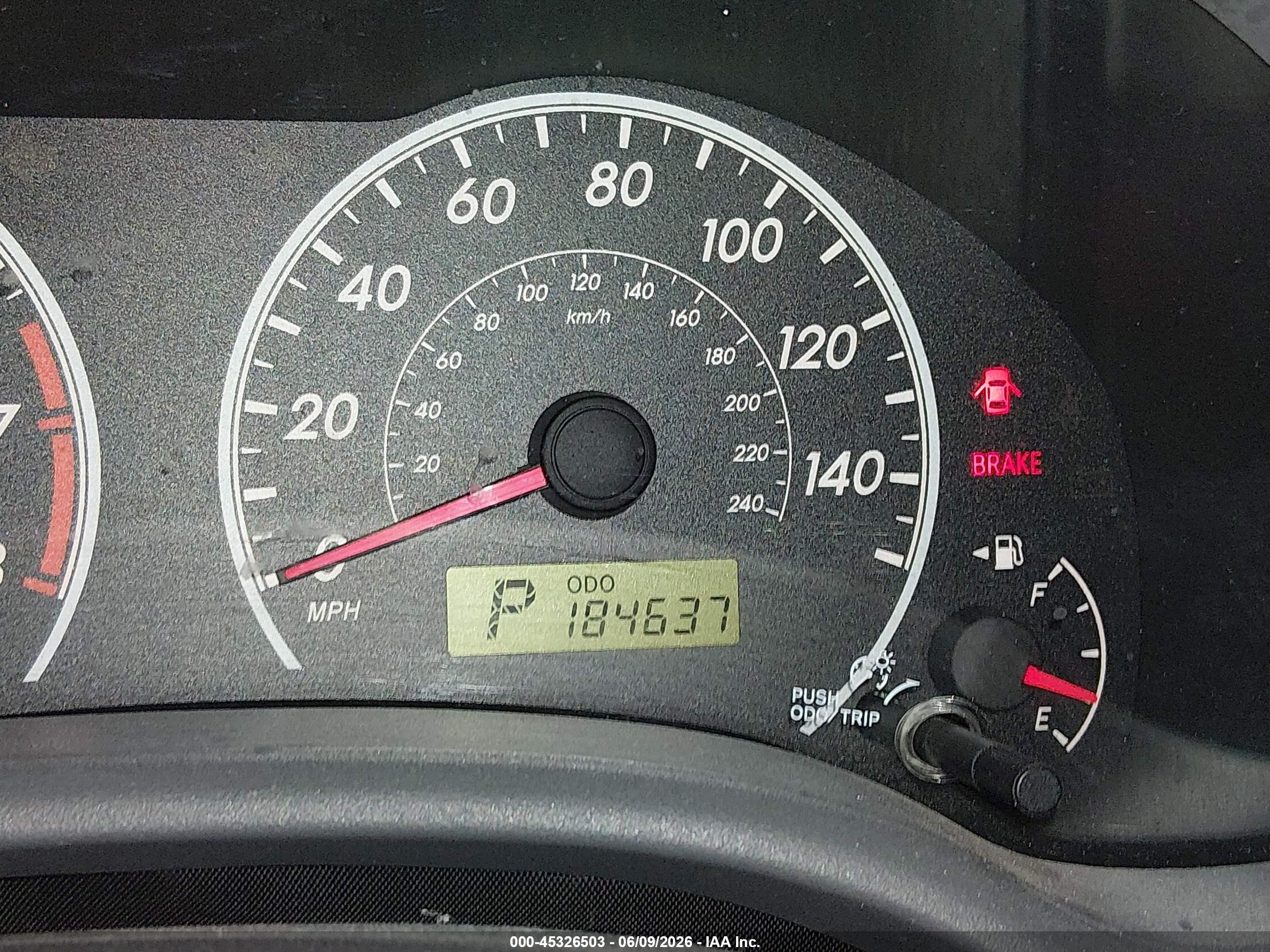 2010 Toyota Corolla Le Silver vin: 1NXBU4EE4AZ178511