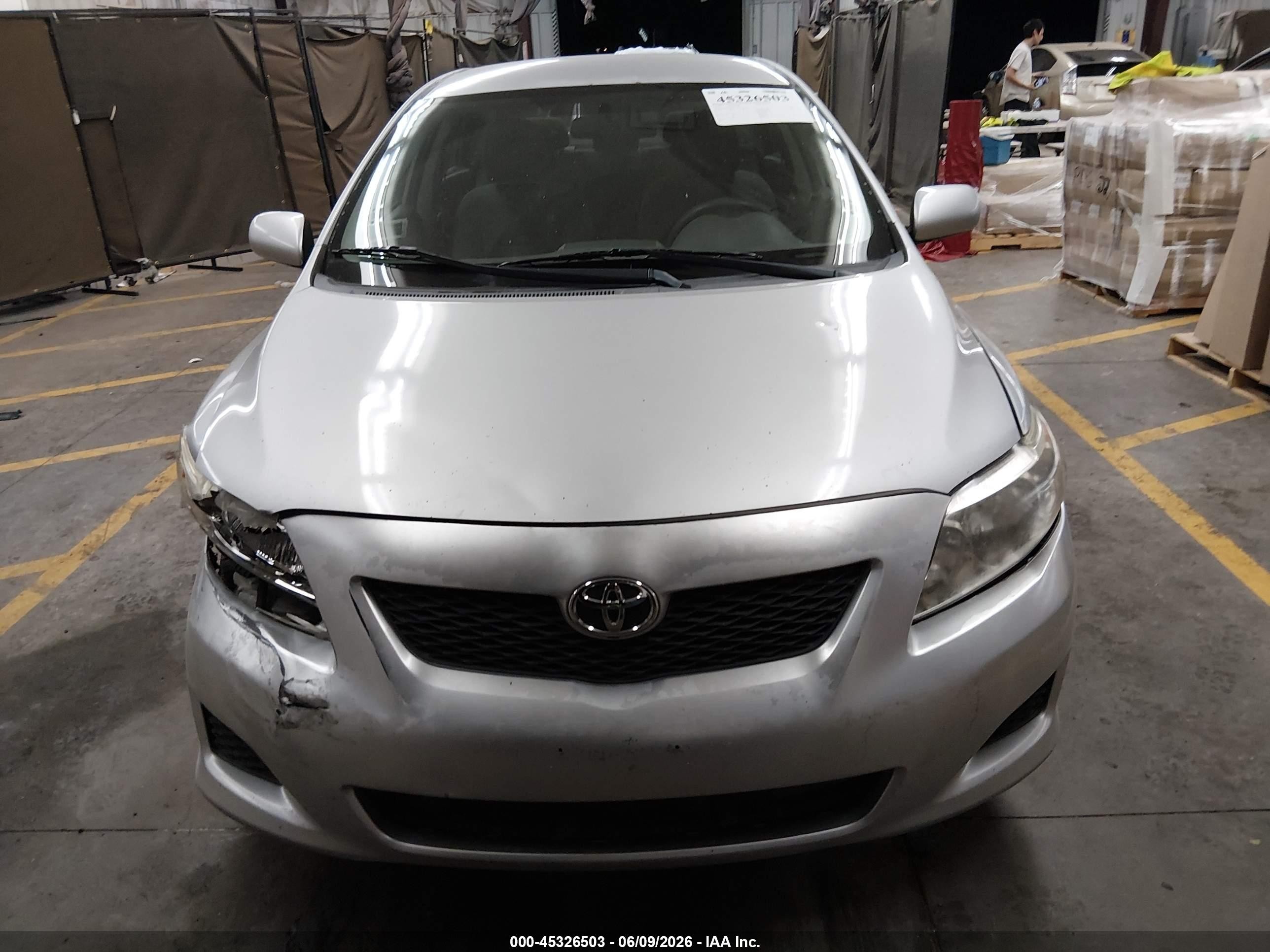 2010 Toyota Corolla Le Silver vin: 1NXBU4EE4AZ178511