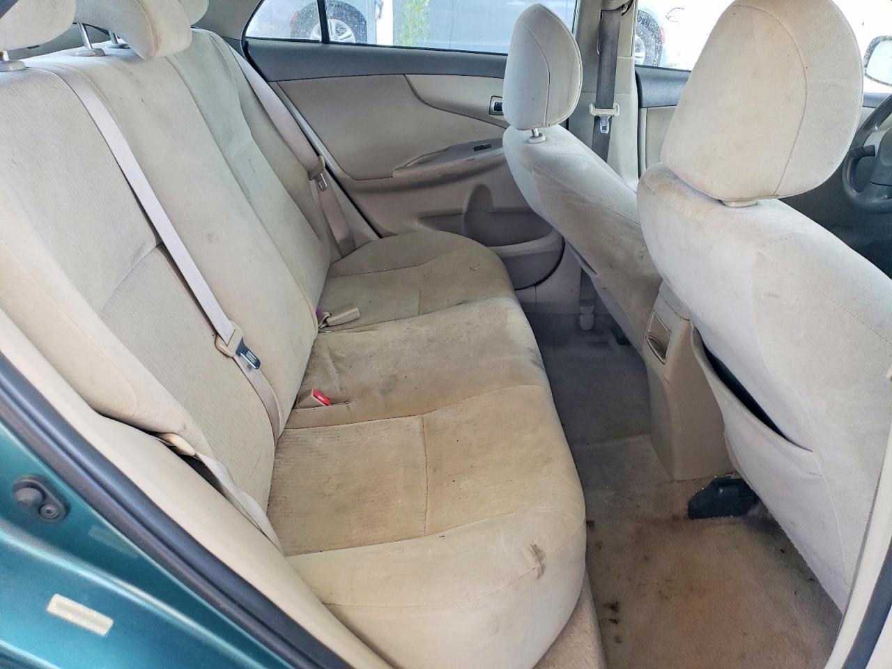 2010 Toyota Corolla Le Green vin: 1NXBU4EE4AZ184261