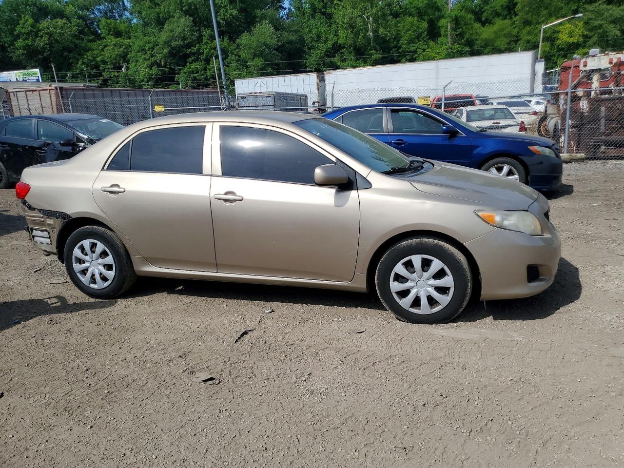 2010 Toyota Corolla Le Gold vin: 1NXBU4EE4AZ191257