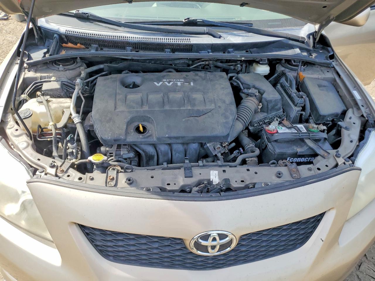 2010 Toyota Corolla Le Gold vin: 1NXBU4EE4AZ191257