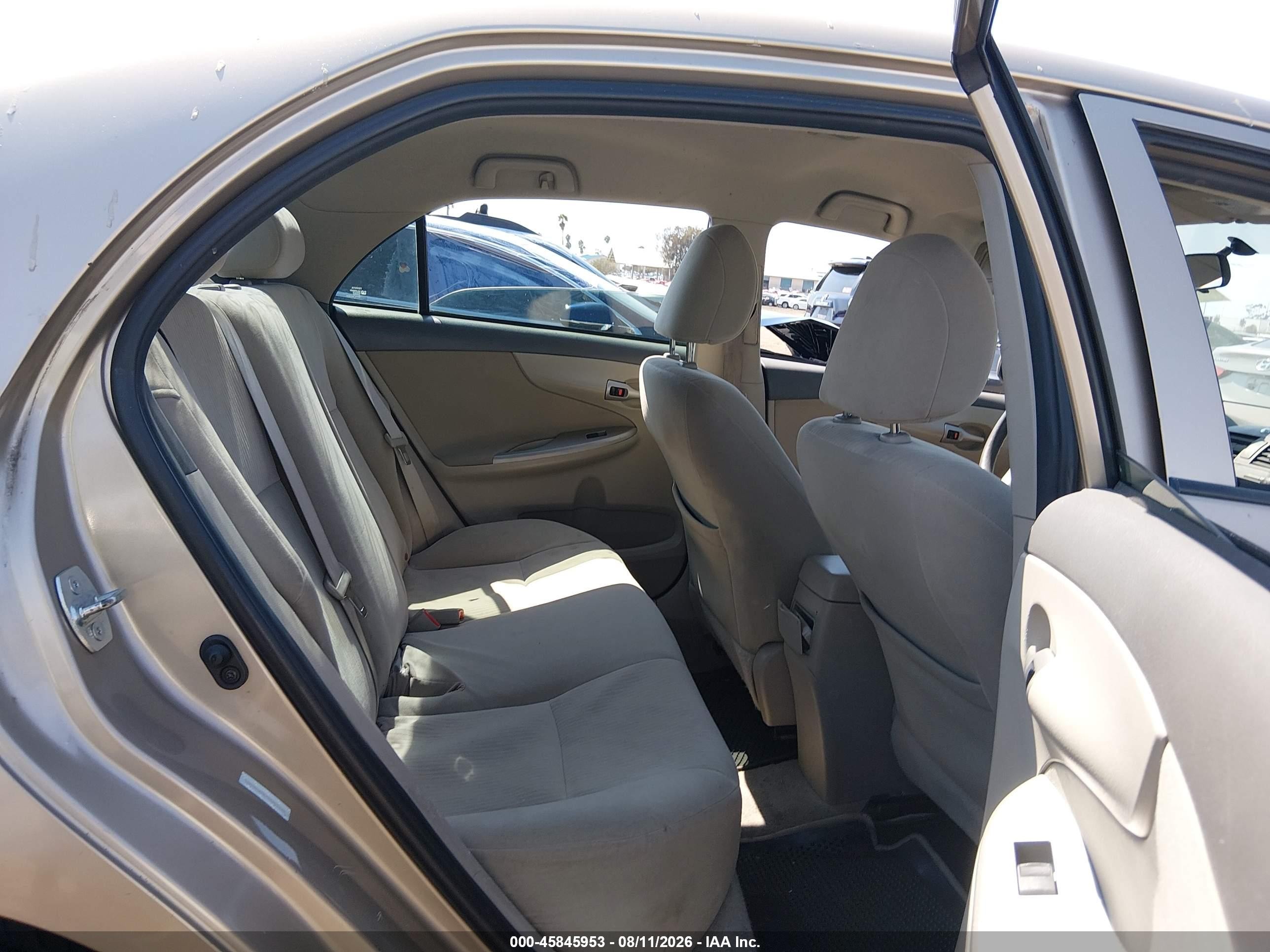 2010 Toyota Corolla Le Beige vin: 1NXBU4EE4AZ202516