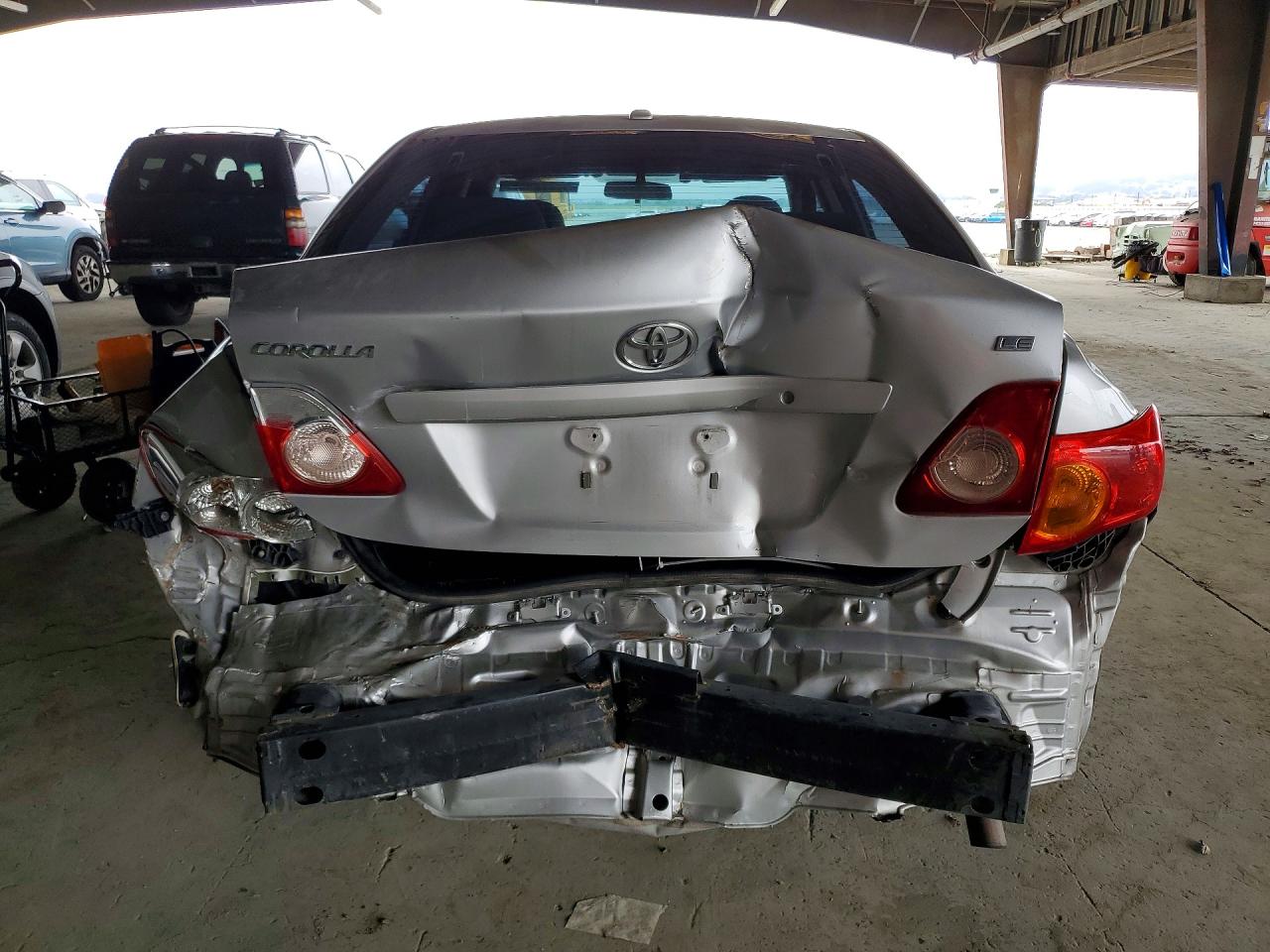 2010 Toyota Corolla Le Silver vin: 1NXBU4EE4AZ203035