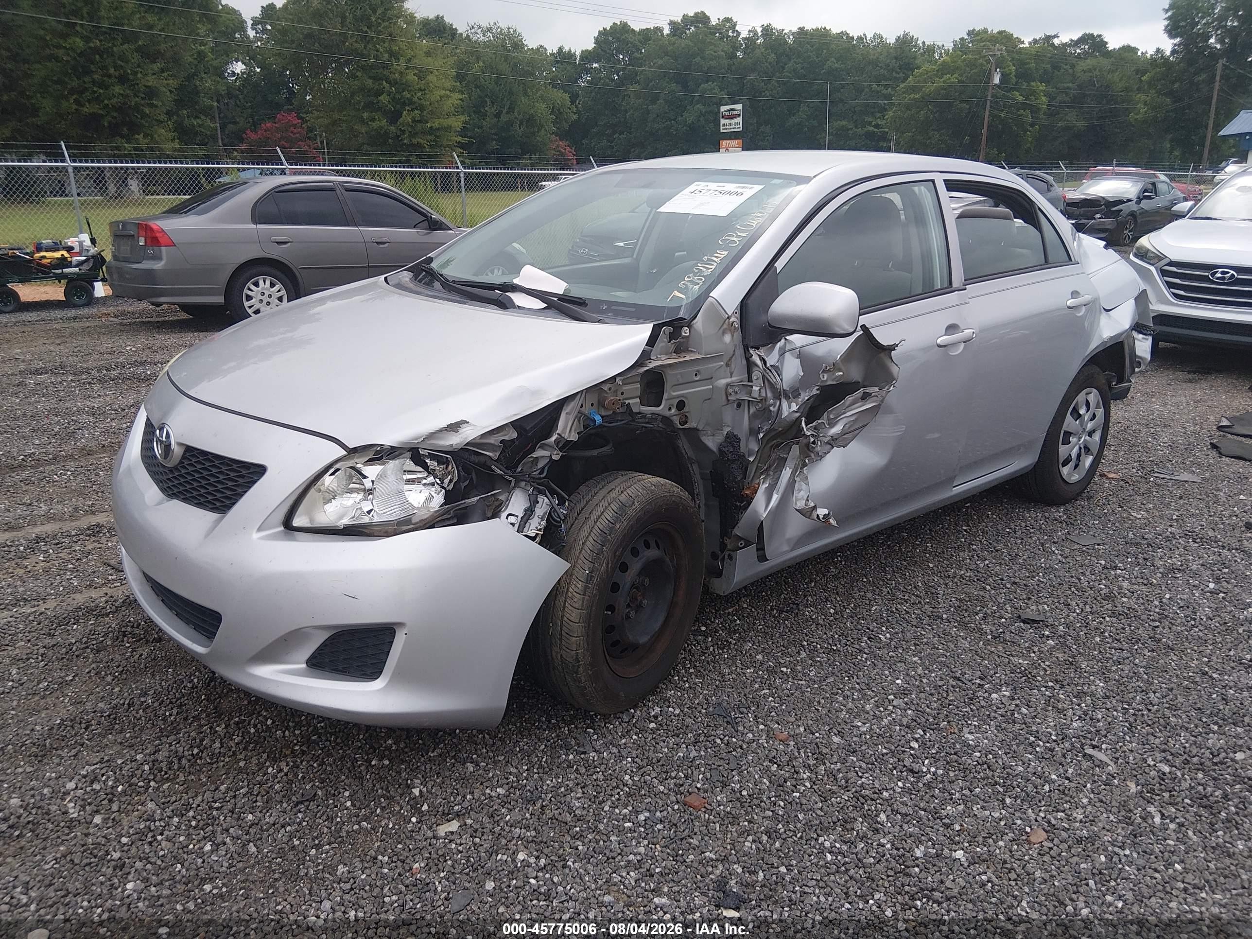 2010 Toyota Corolla Le Серебряный vin: 1NXBU4EE4AZ204461