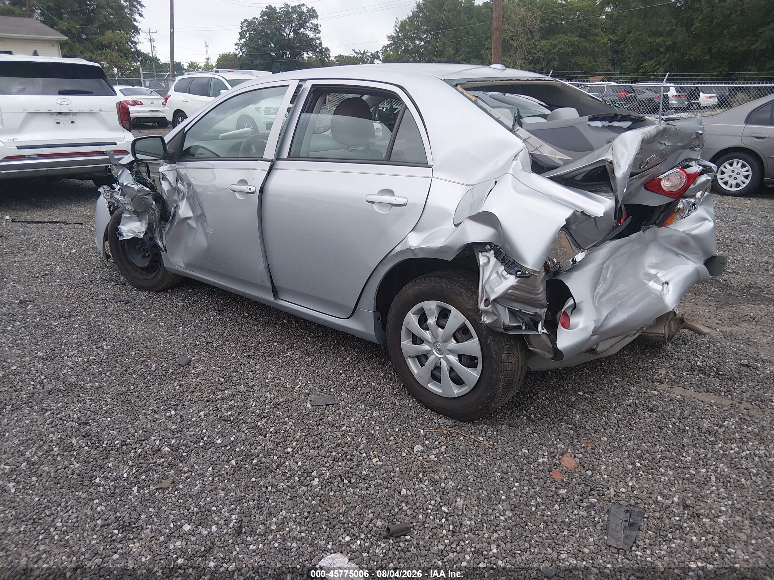 2010 Toyota Corolla Le Серебряный vin: 1NXBU4EE4AZ204461