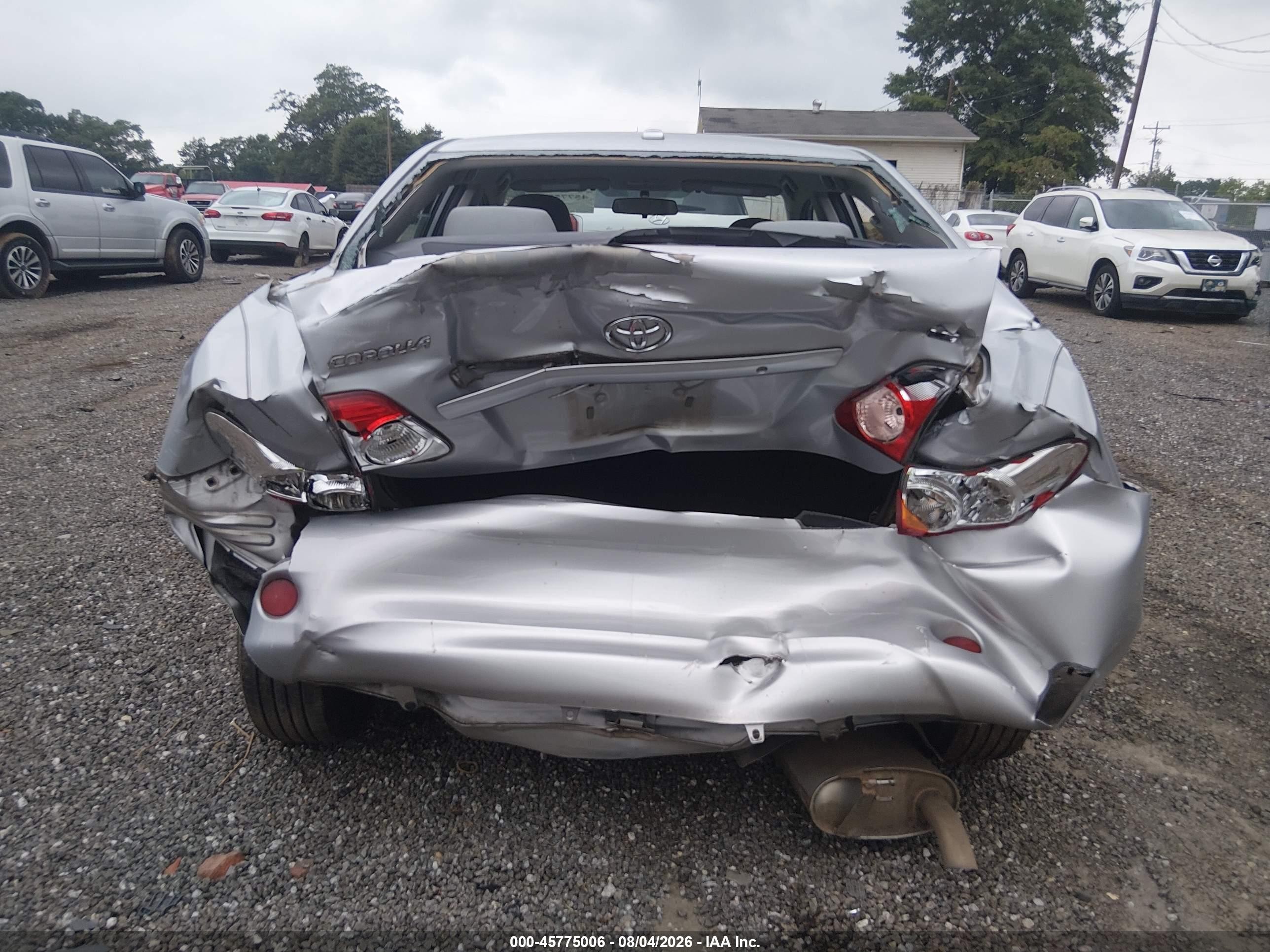 2010 Toyota Corolla Le Серебряный vin: 1NXBU4EE4AZ204461