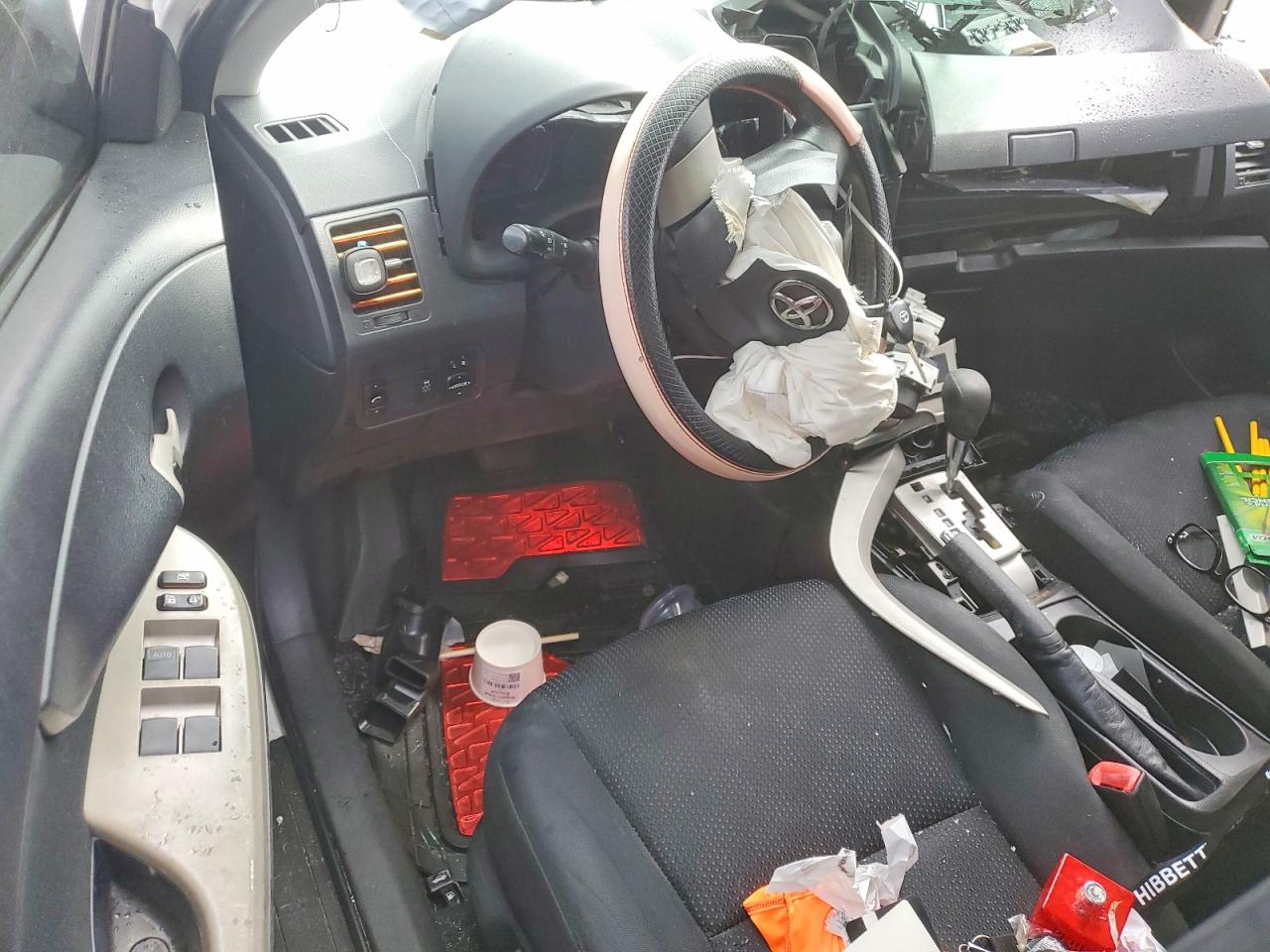 2010 Toyota Corolla S Белый vin: 1NXBU4EE4AZ215072