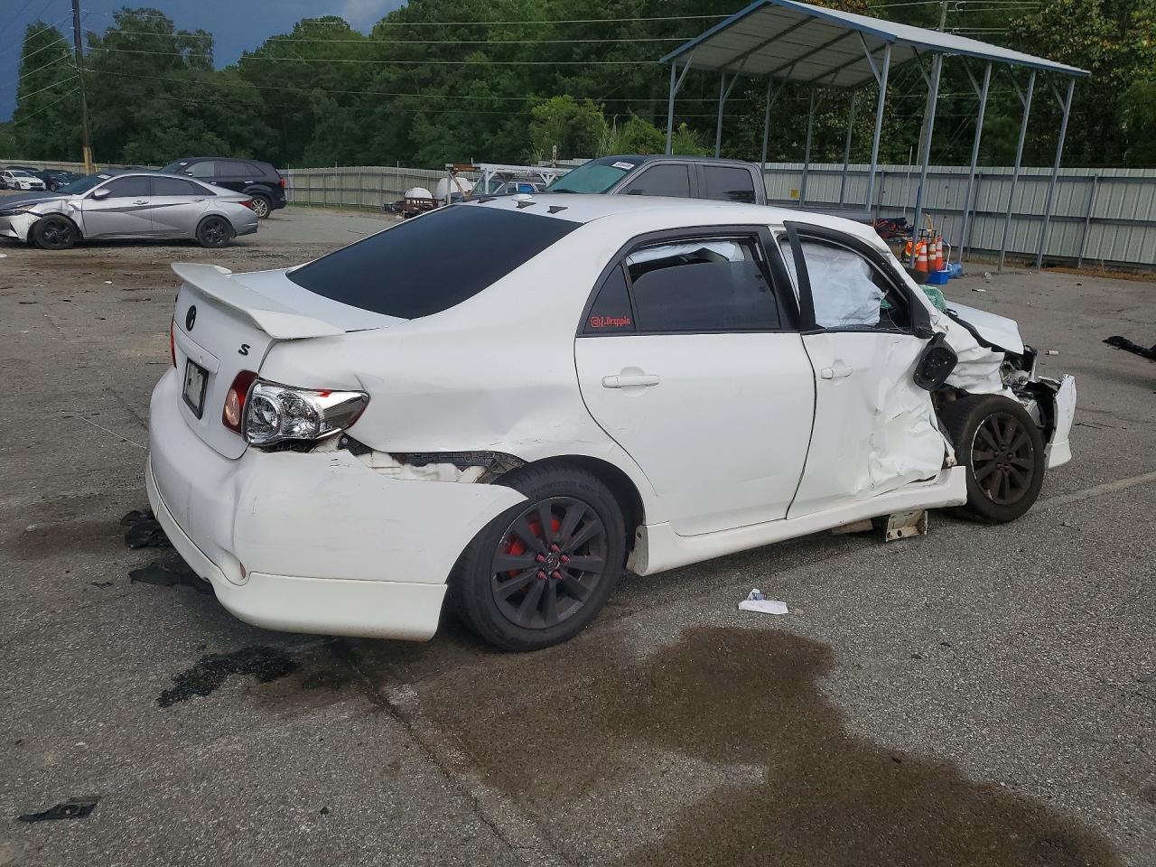 2010 Toyota Corolla S Белый vin: 1NXBU4EE4AZ215072