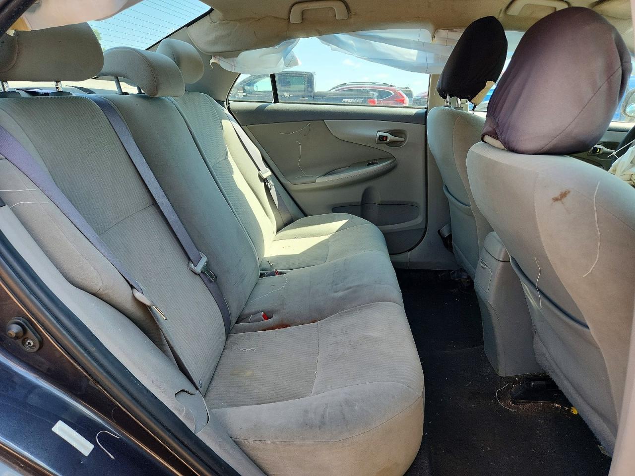 2010 Toyota Corolla Le Gray vin: 1NXBU4EE4AZ226802