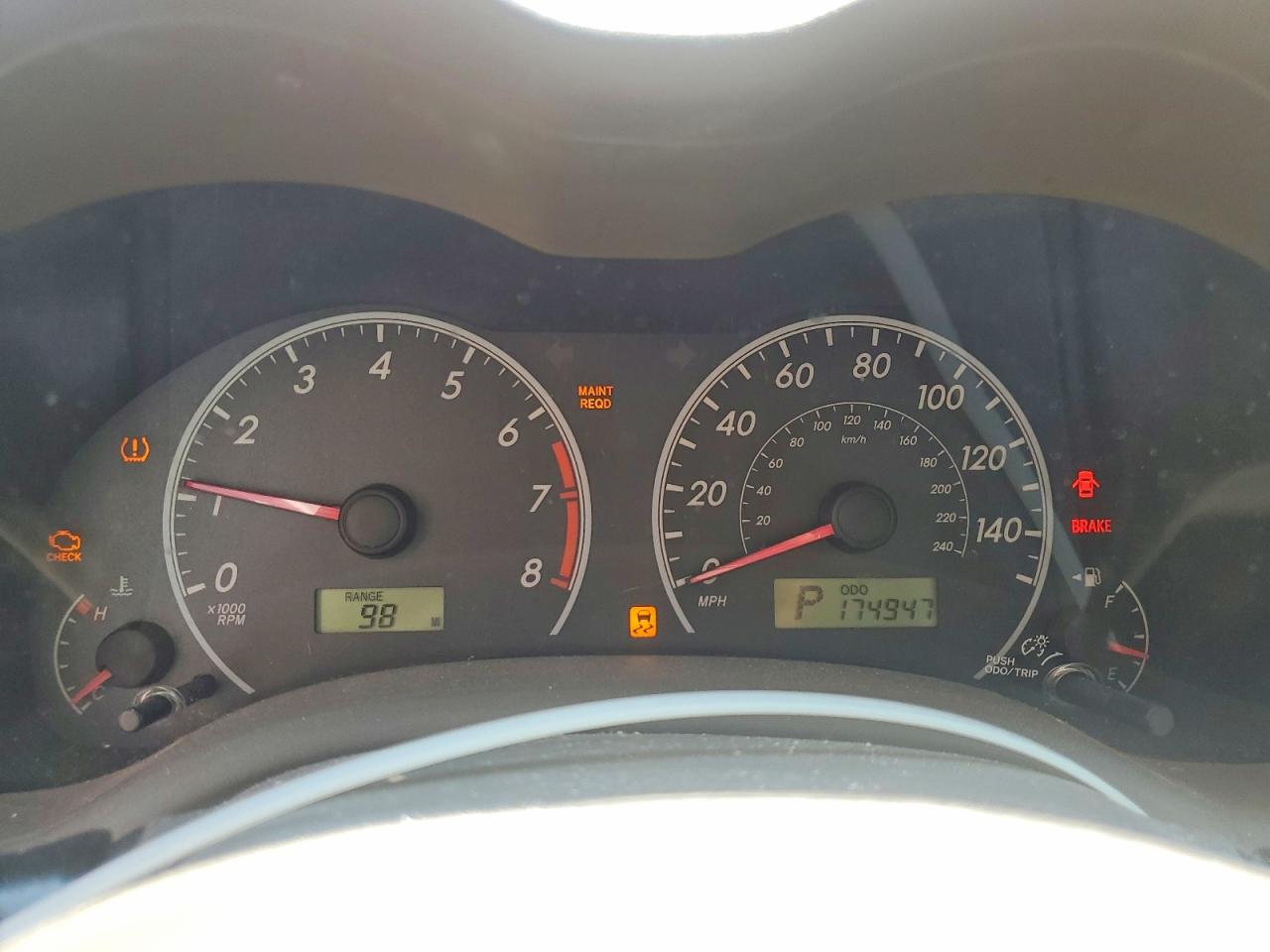 2010 Toyota Corolla Le Red vin: 1NXBU4EE4AZ258116