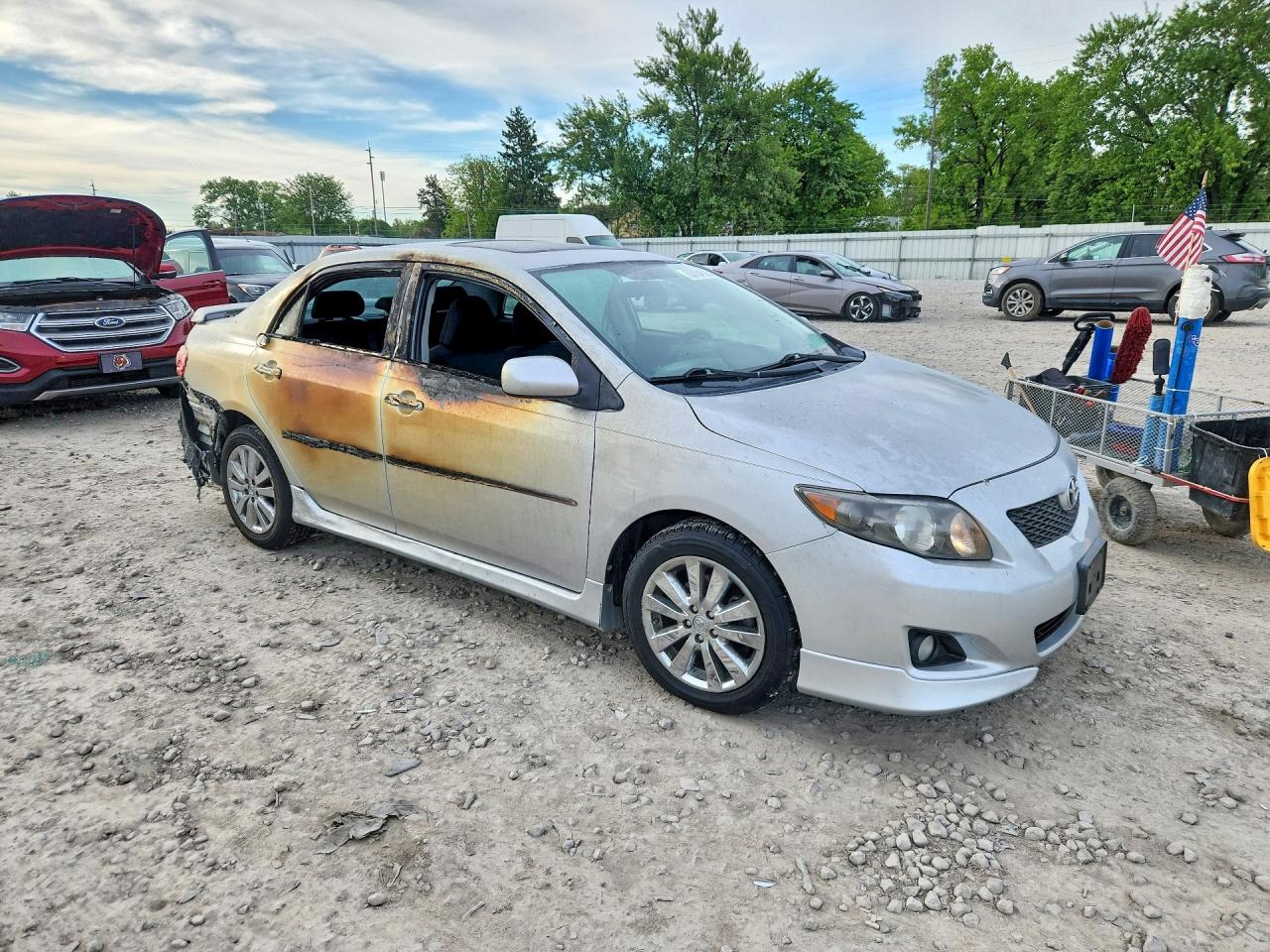 2010 Toyota Corolla S Серебряный vin: 1NXBU4EE4AZ259797