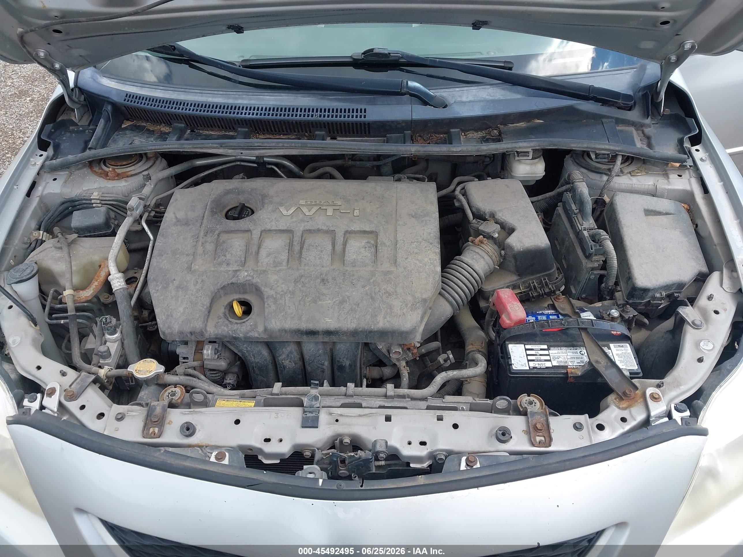 2010 Toyota Corolla Le Silver vin: 1NXBU4EE4AZ264367