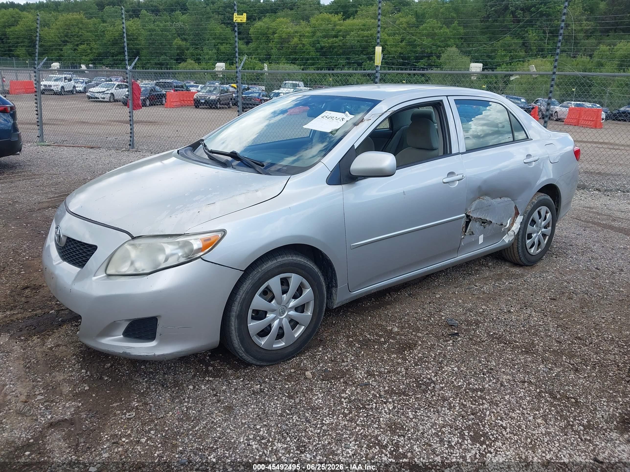 2010 Toyota Corolla Le Silver vin: 1NXBU4EE4AZ264367