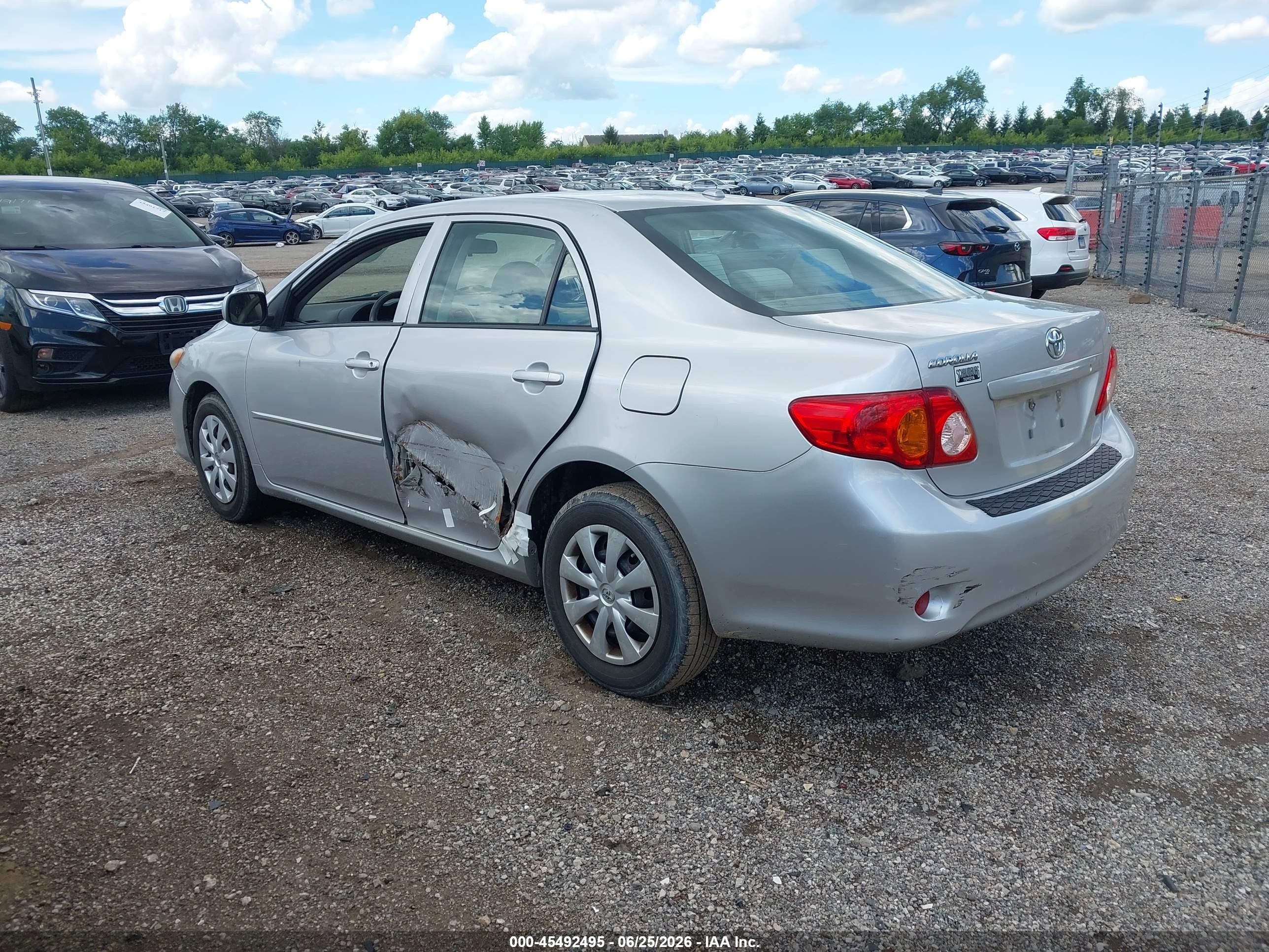 2010 Toyota Corolla Le Silver vin: 1NXBU4EE4AZ264367