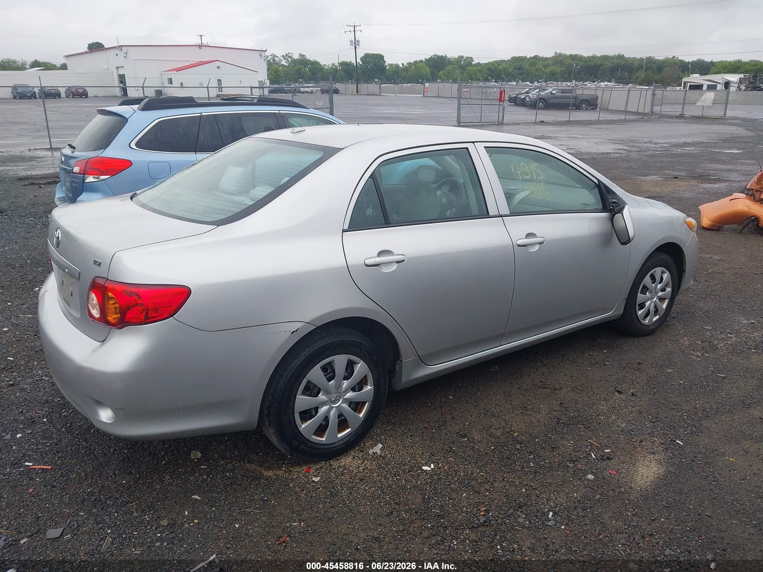 2010 Toyota Corolla Le Серебряный vin: 1NXBU4EE4AZ270220