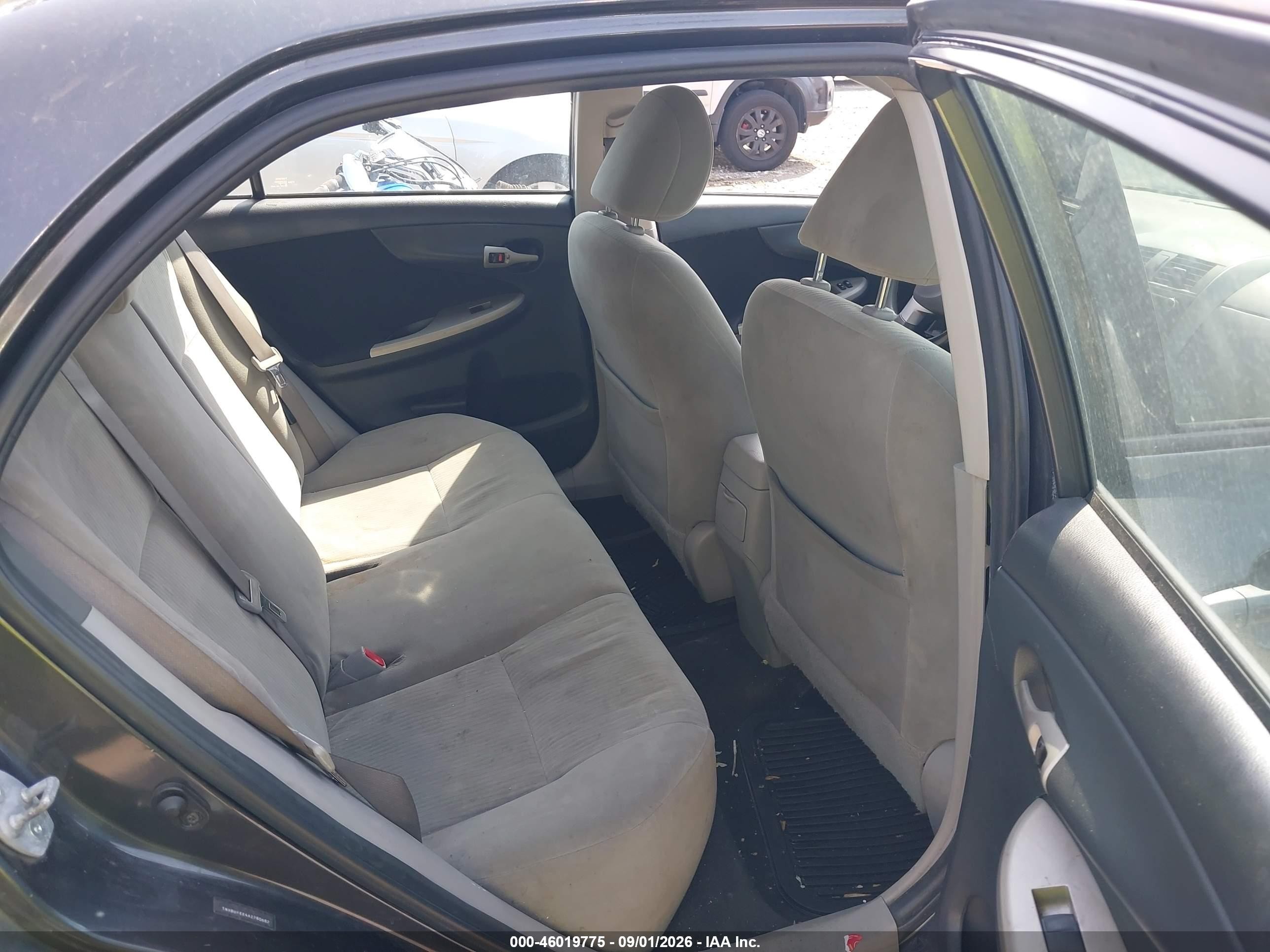 2010 Toyota Corolla Le Dark Blue vin: 1NXBU4EE4AZ280682