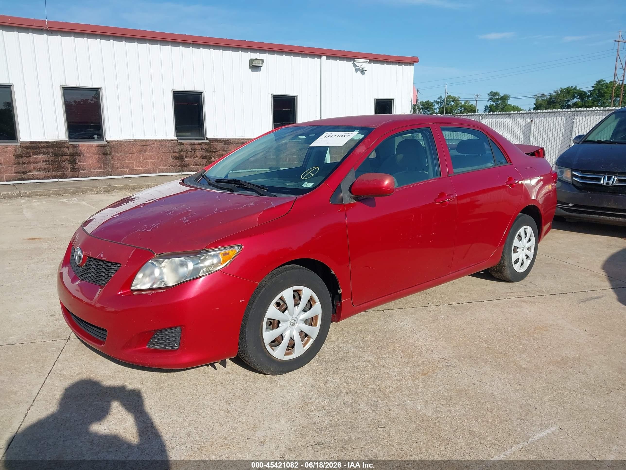 2010 Toyota Corolla Le Red vin: 1NXBU4EE4AZ284859