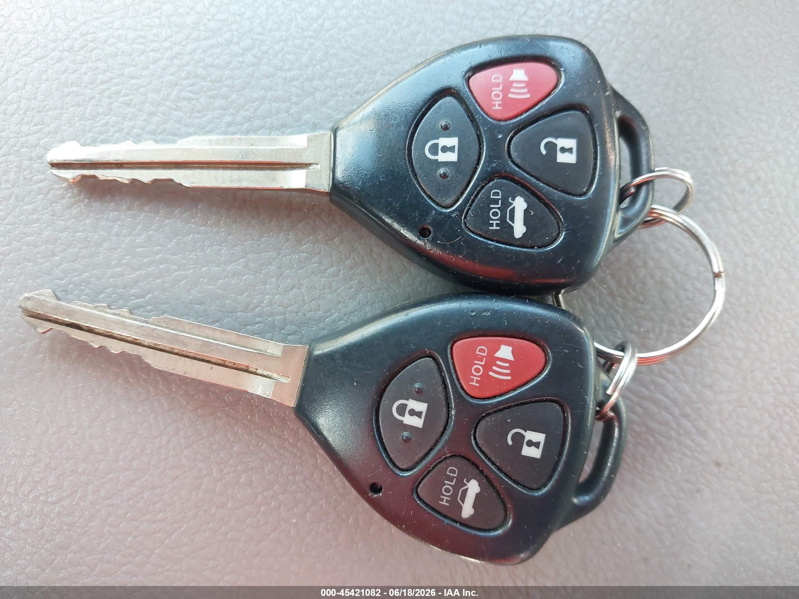 2010 Toyota Corolla Le Red vin: 1NXBU4EE4AZ284859