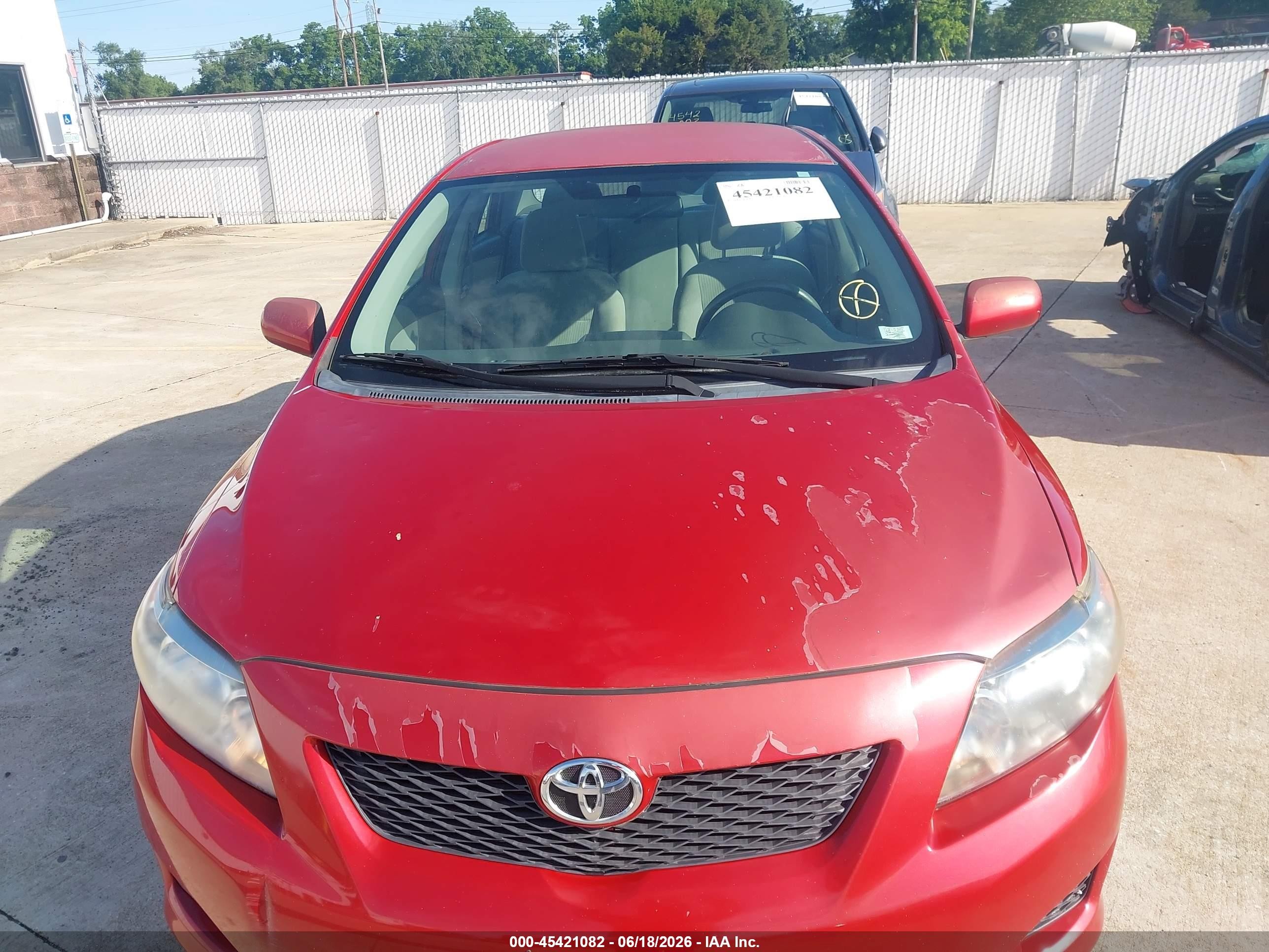 2010 Toyota Corolla Le Red vin: 1NXBU4EE4AZ284859