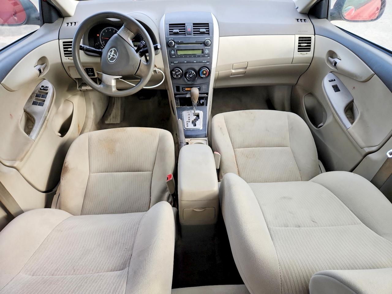 2010 Toyota Corolla Le Red vin: 1NXBU4EE4AZ304074