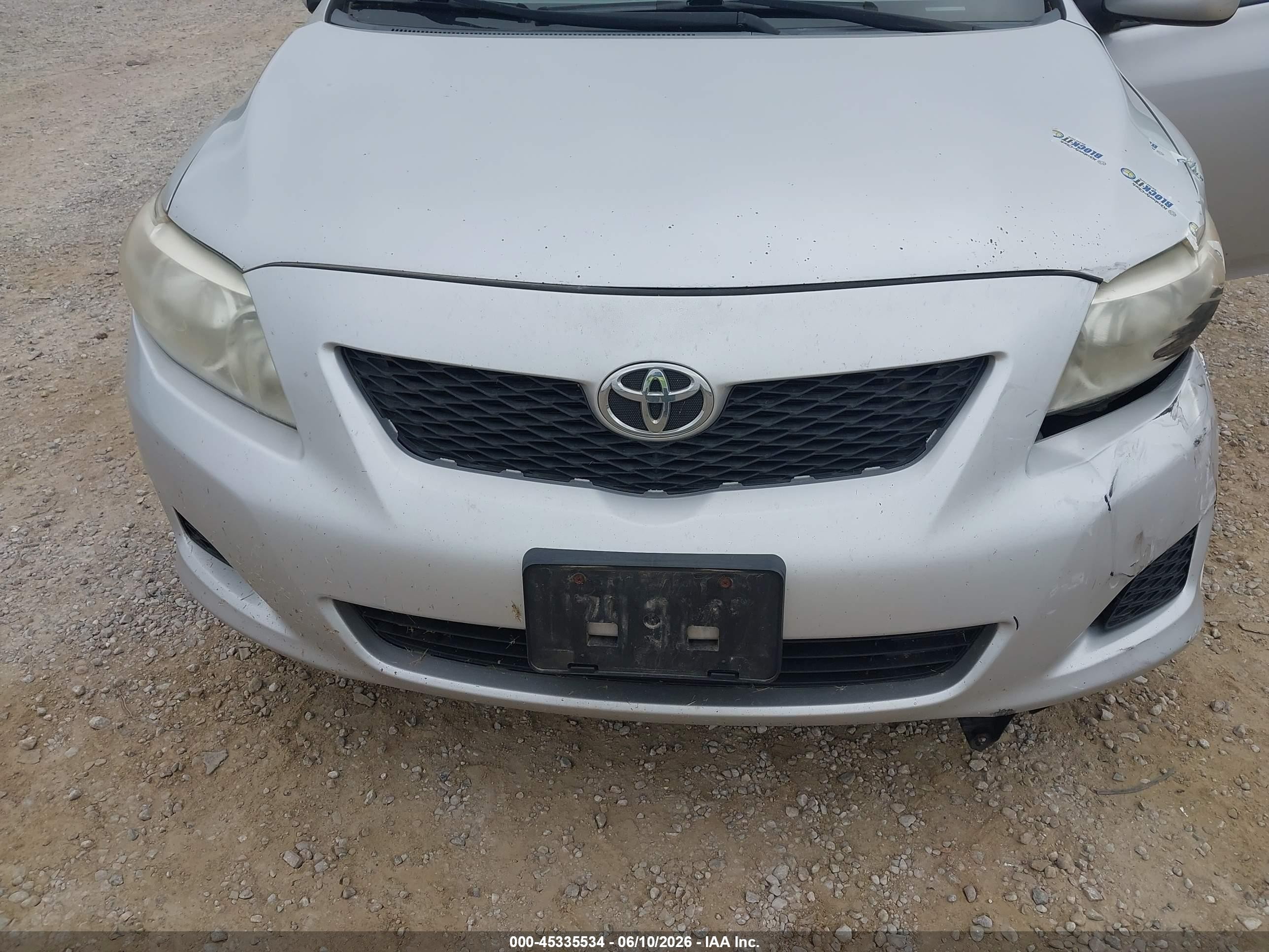 2010 Toyota Corolla Le Silver vin: 1NXBU4EE4AZ324650