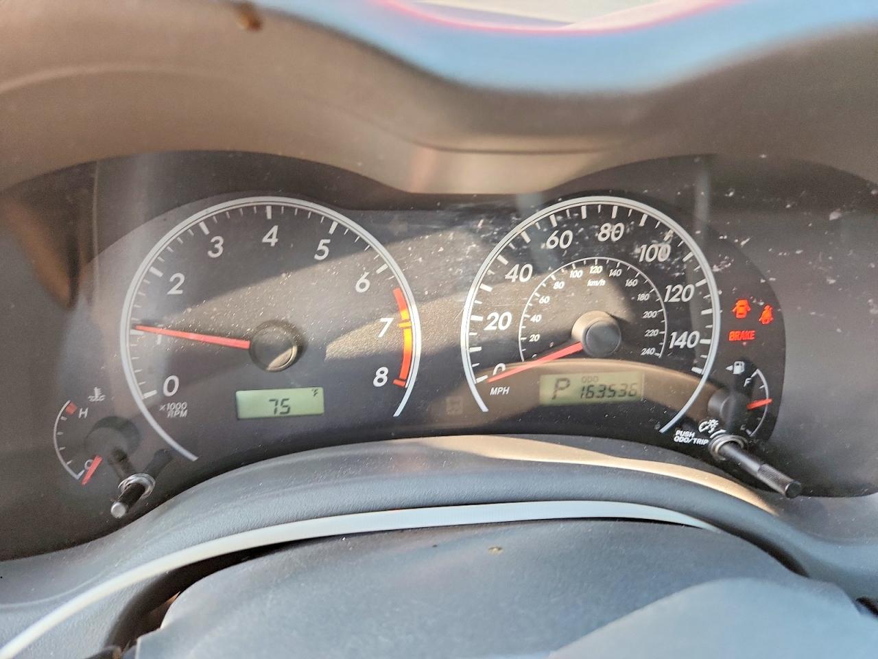 2010 Toyota Corolla Le Red vin: 1NXBU4EE4AZ335972