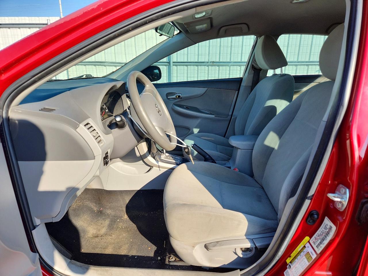 2010 Toyota Corolla Le Red vin: 1NXBU4EE4AZ335972