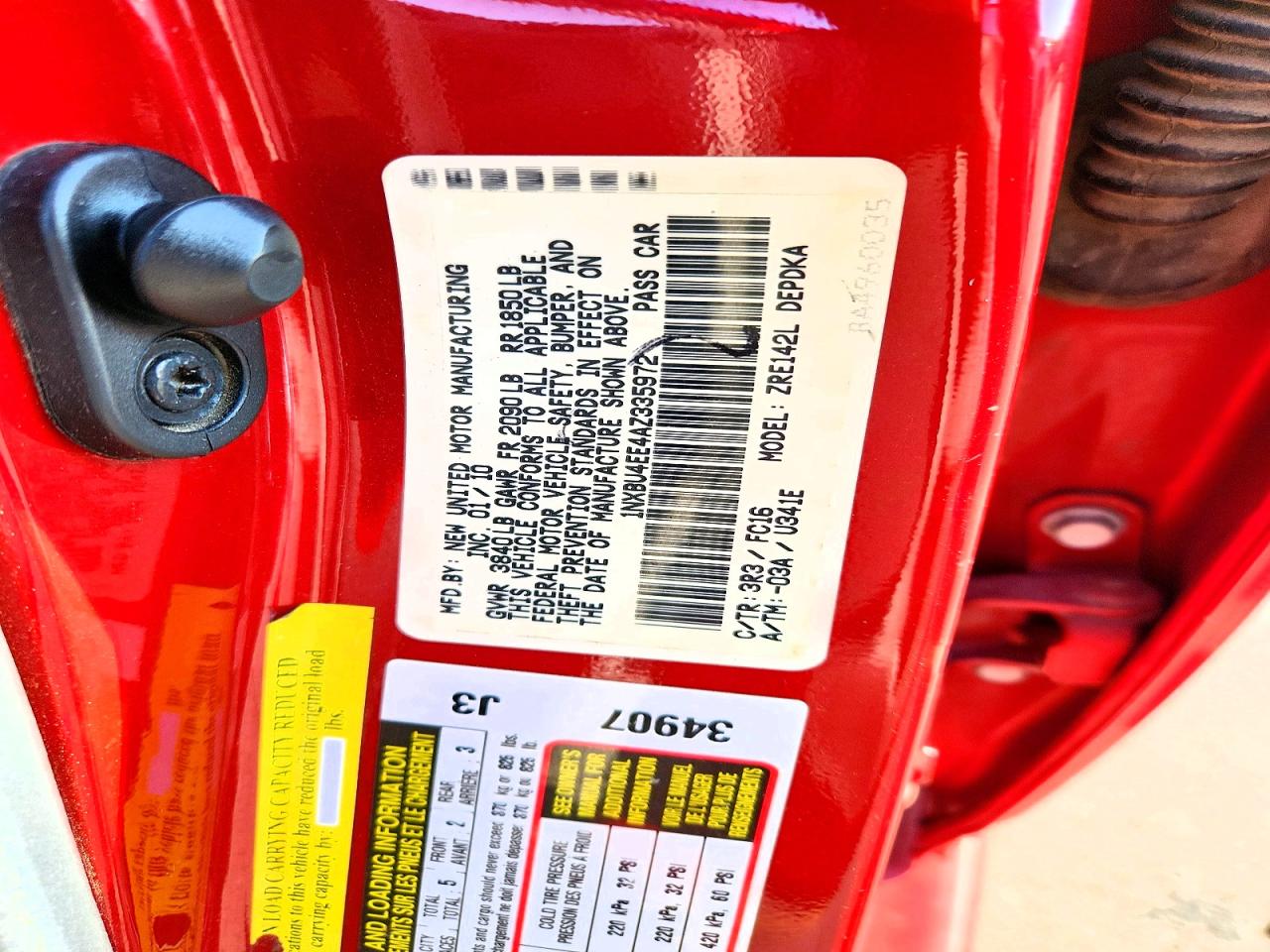 2010 Toyota Corolla Le Red vin: 1NXBU4EE4AZ335972