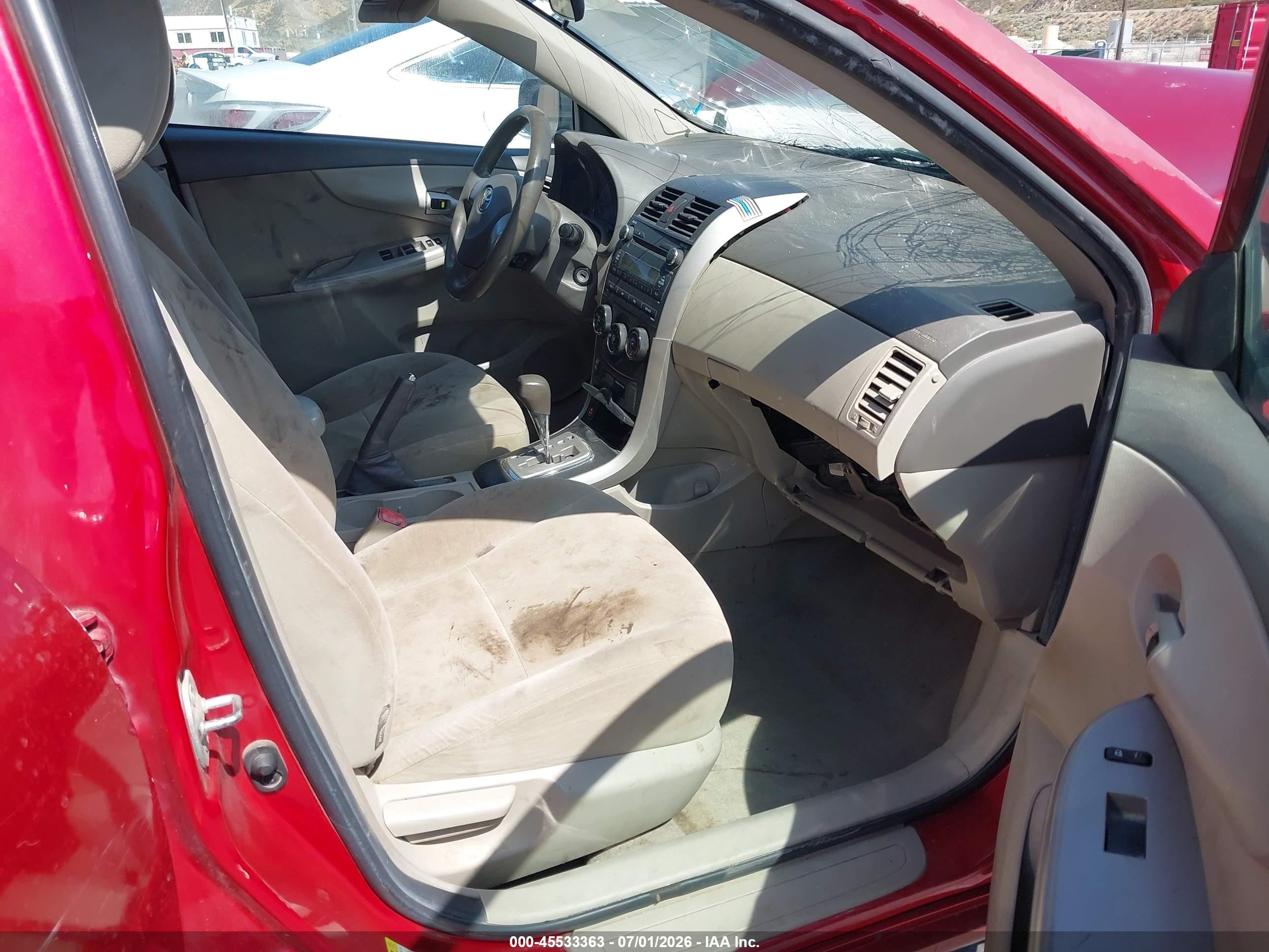 2010 Toyota Corolla Le Red vin: 1NXBU4EE4AZ336832