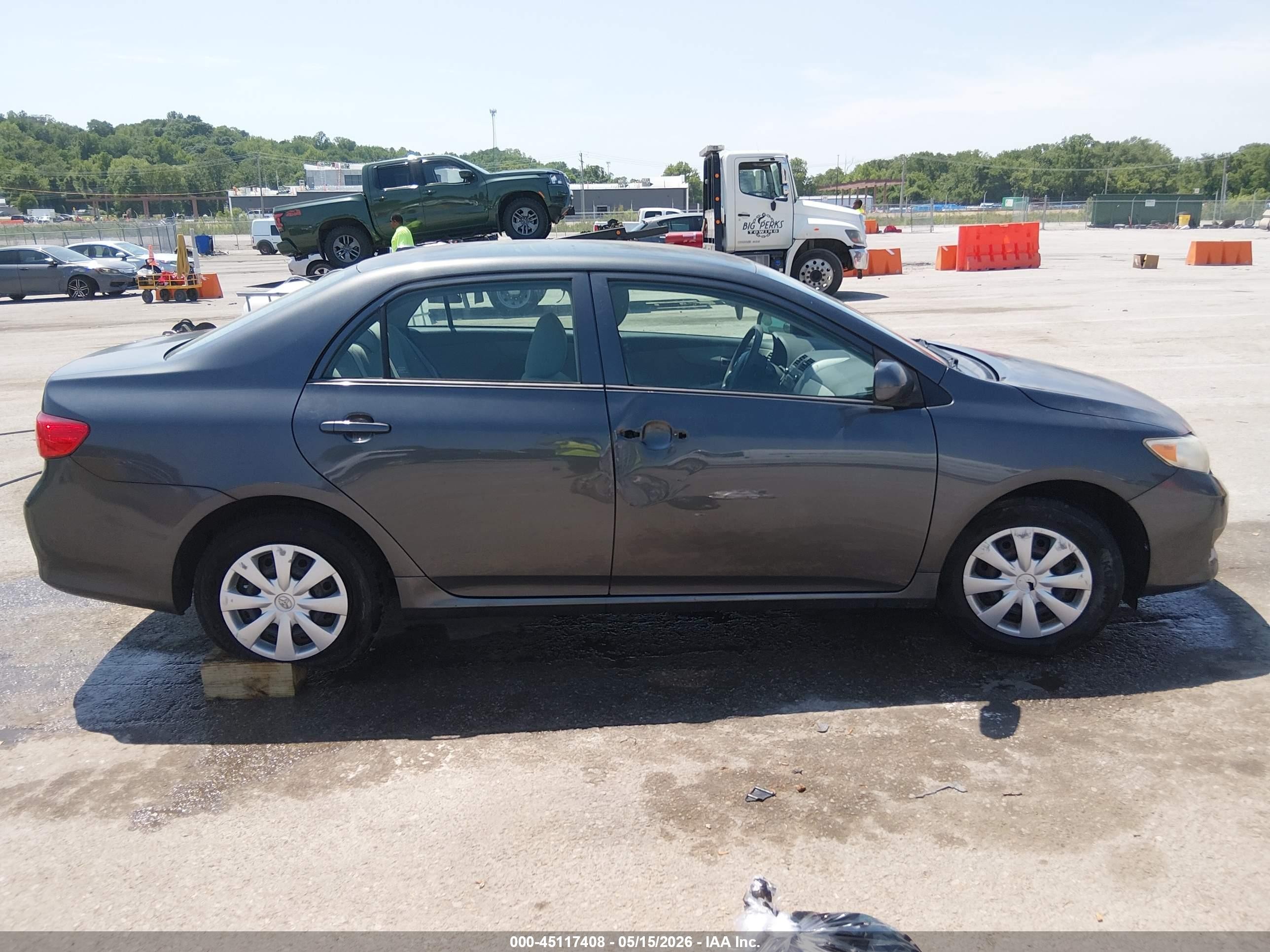 2010 Toyota Corolla Le Gray vin: 1NXBU4EE4AZ340900