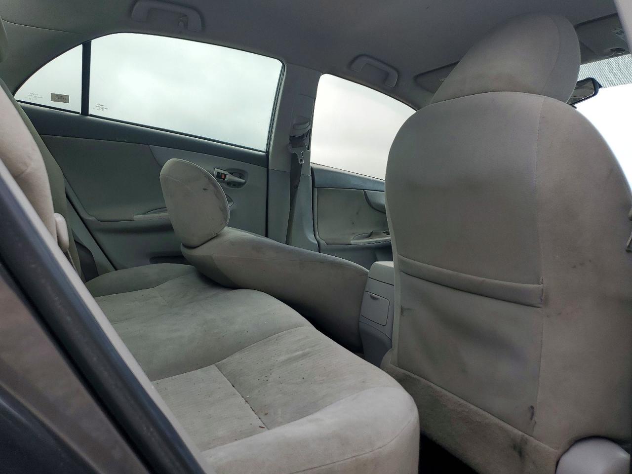 2010 Toyota Corolla Le Серый vin: 1NXBU4EE4AZ344526