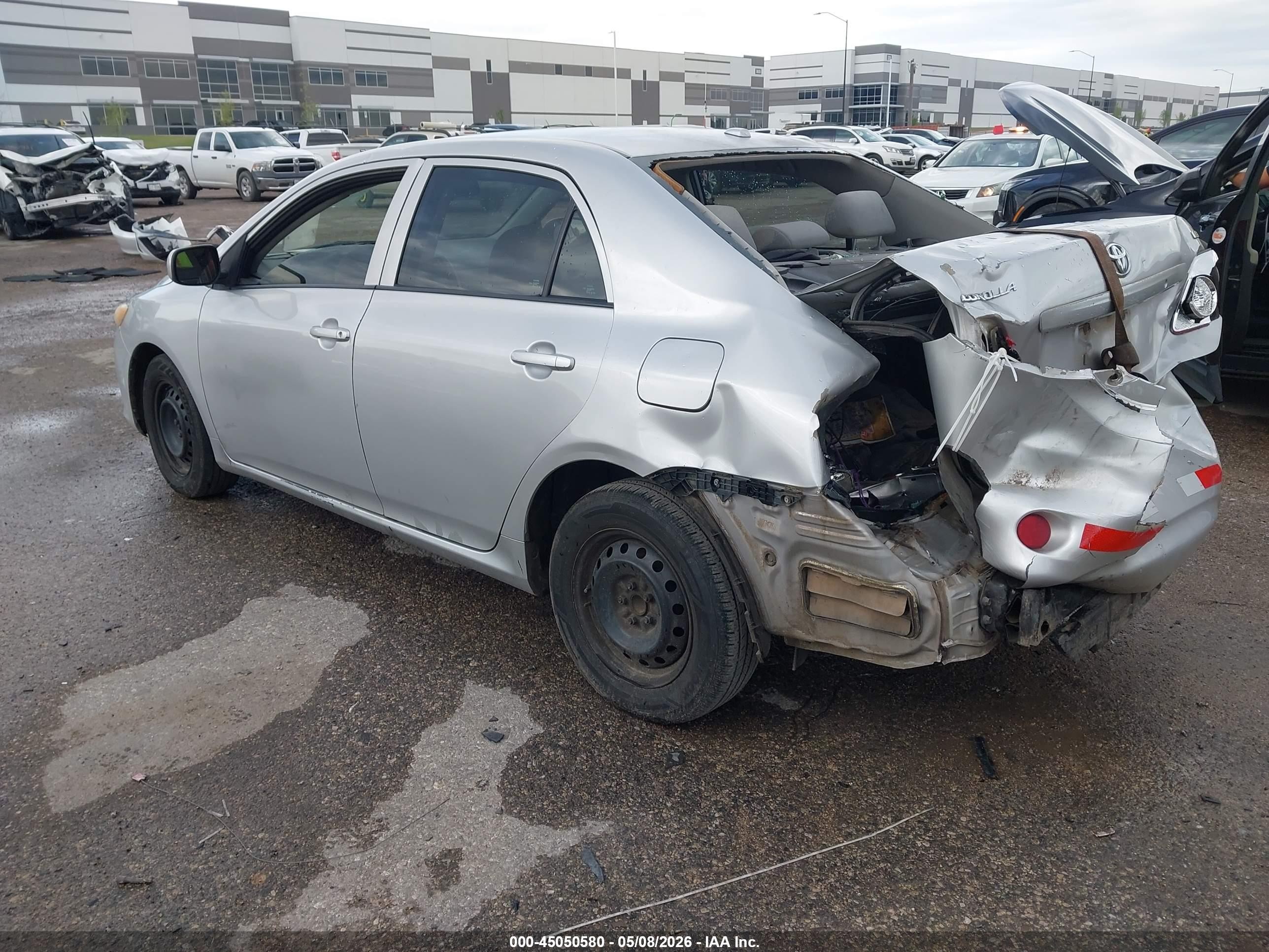 2010 Toyota Corolla Le Gray vin: 1NXBU4EE4AZ347751