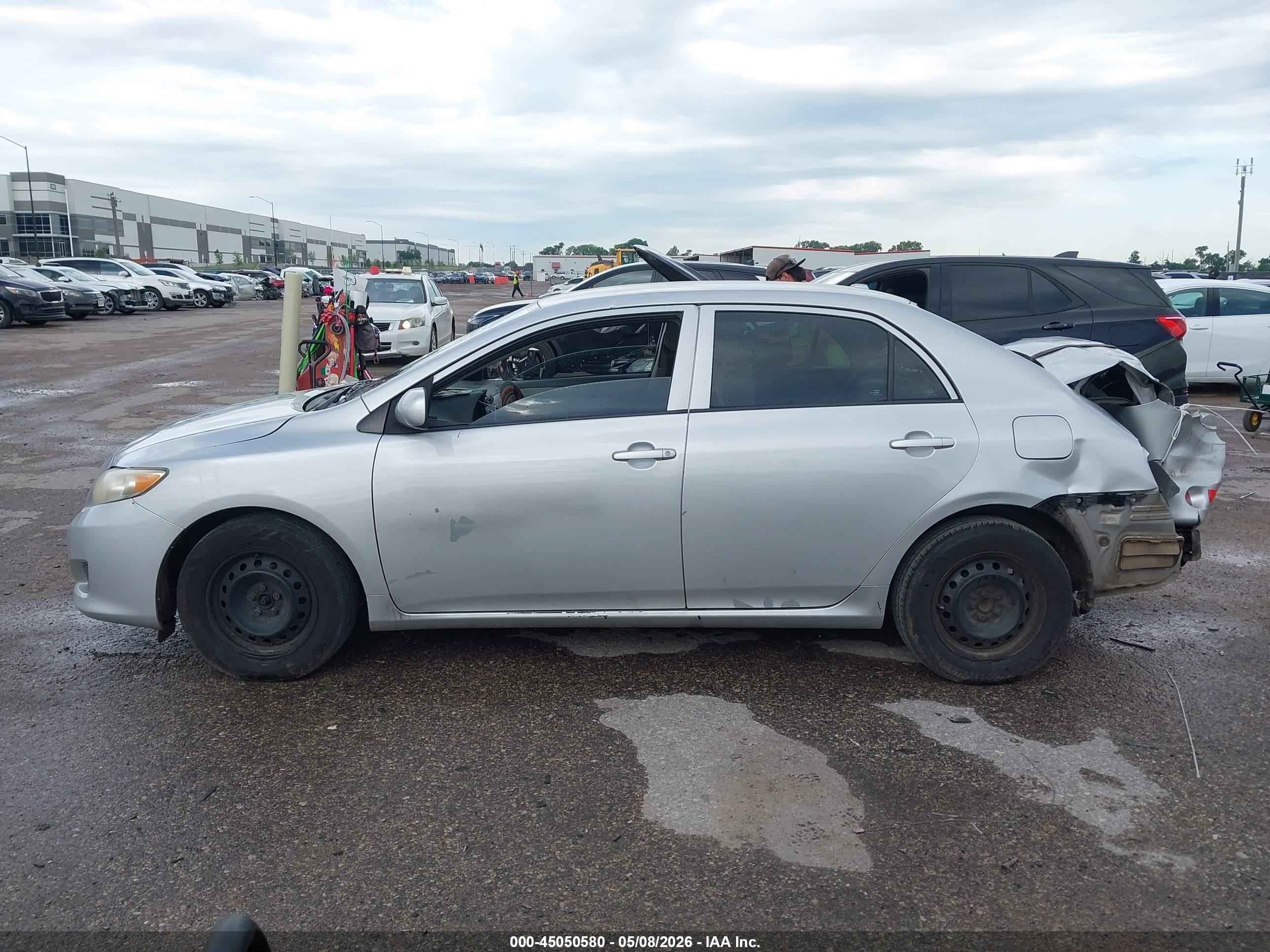 2010 Toyota Corolla Le Gray vin: 1NXBU4EE4AZ347751