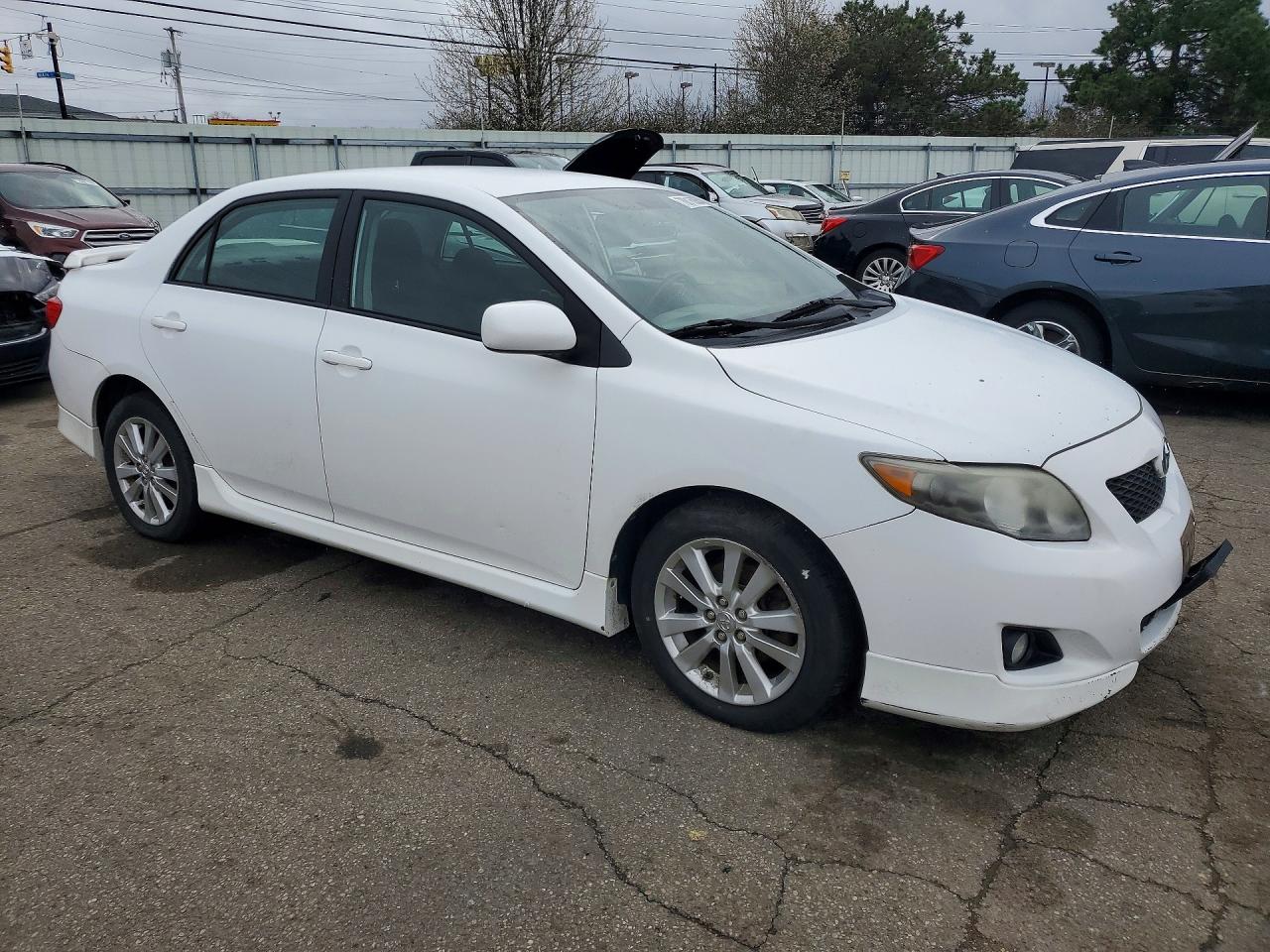 2010 Toyota Corolla S Белый vin: 1NXBU4EE4AZ350178