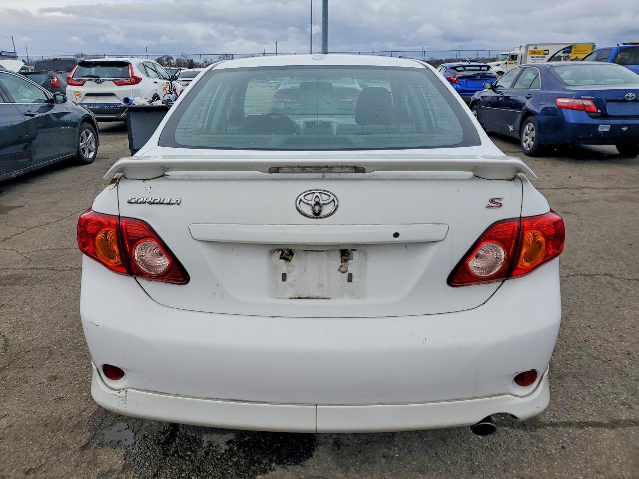 2010 Toyota Corolla S Белый vin: 1NXBU4EE4AZ350178