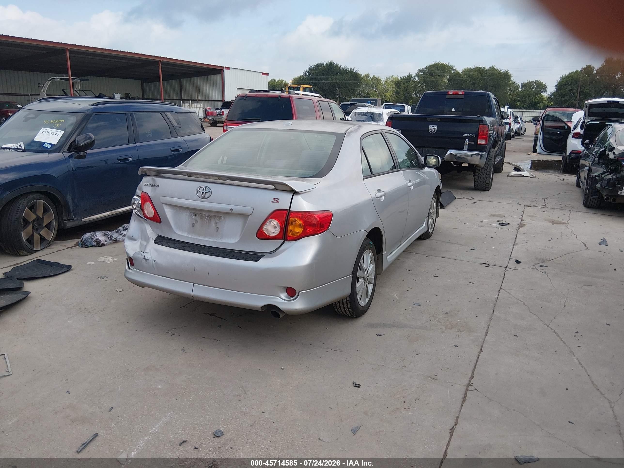 2010 Toyota Corolla S Silver vin: 1NXBU4EE4AZ352366
