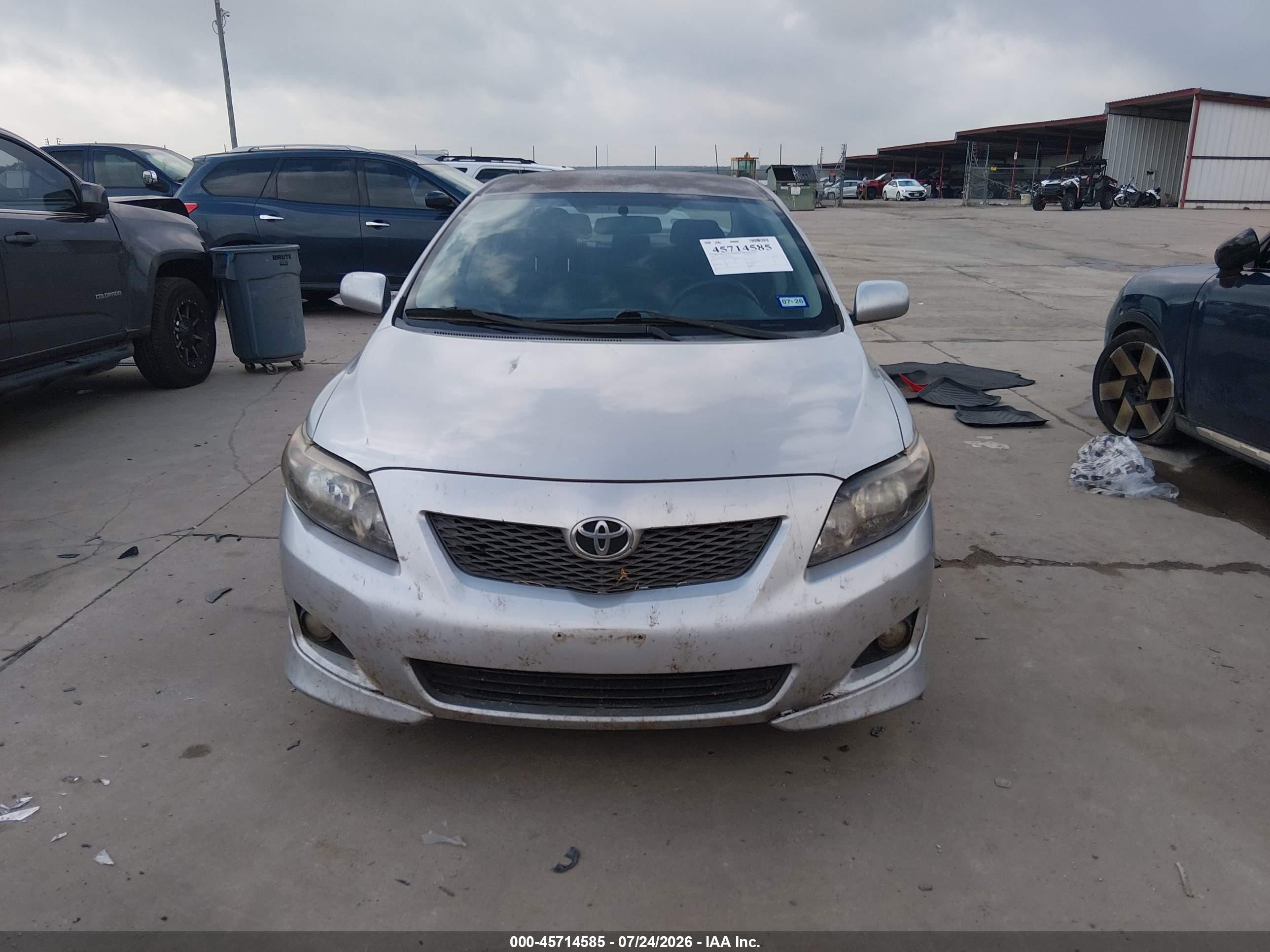 2010 Toyota Corolla S Silver vin: 1NXBU4EE4AZ352366