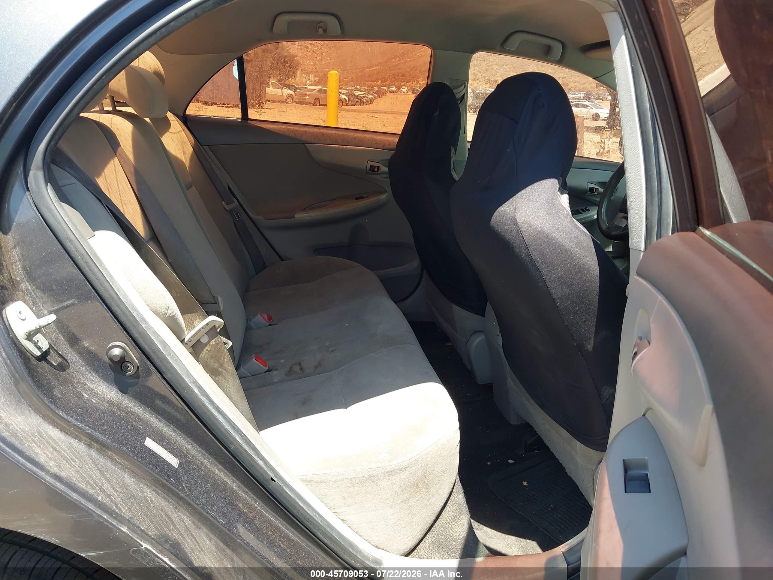 2010 Toyota Corolla Le Серый vin: 1NXBU4EE4AZ370091