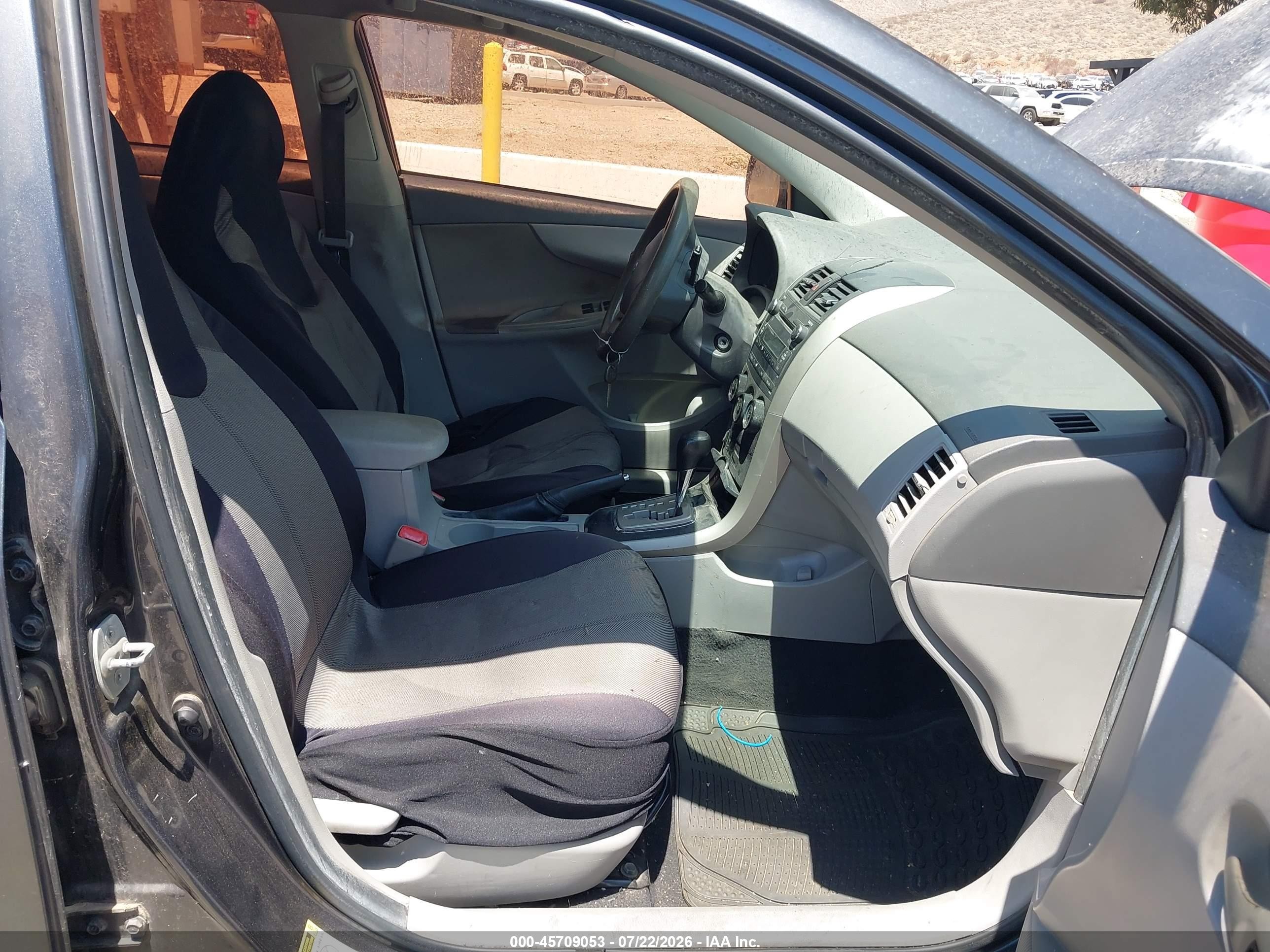 2010 Toyota Corolla Le Серый vin: 1NXBU4EE4AZ370091