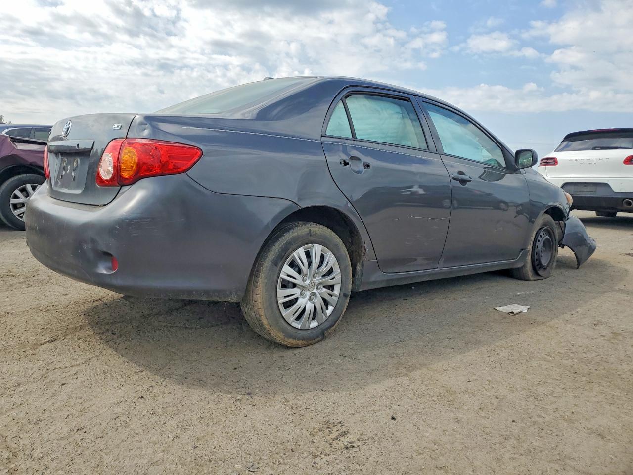 2010 Toyota Corolla Le Gray vin: 1NXBU4EE5AZ175200