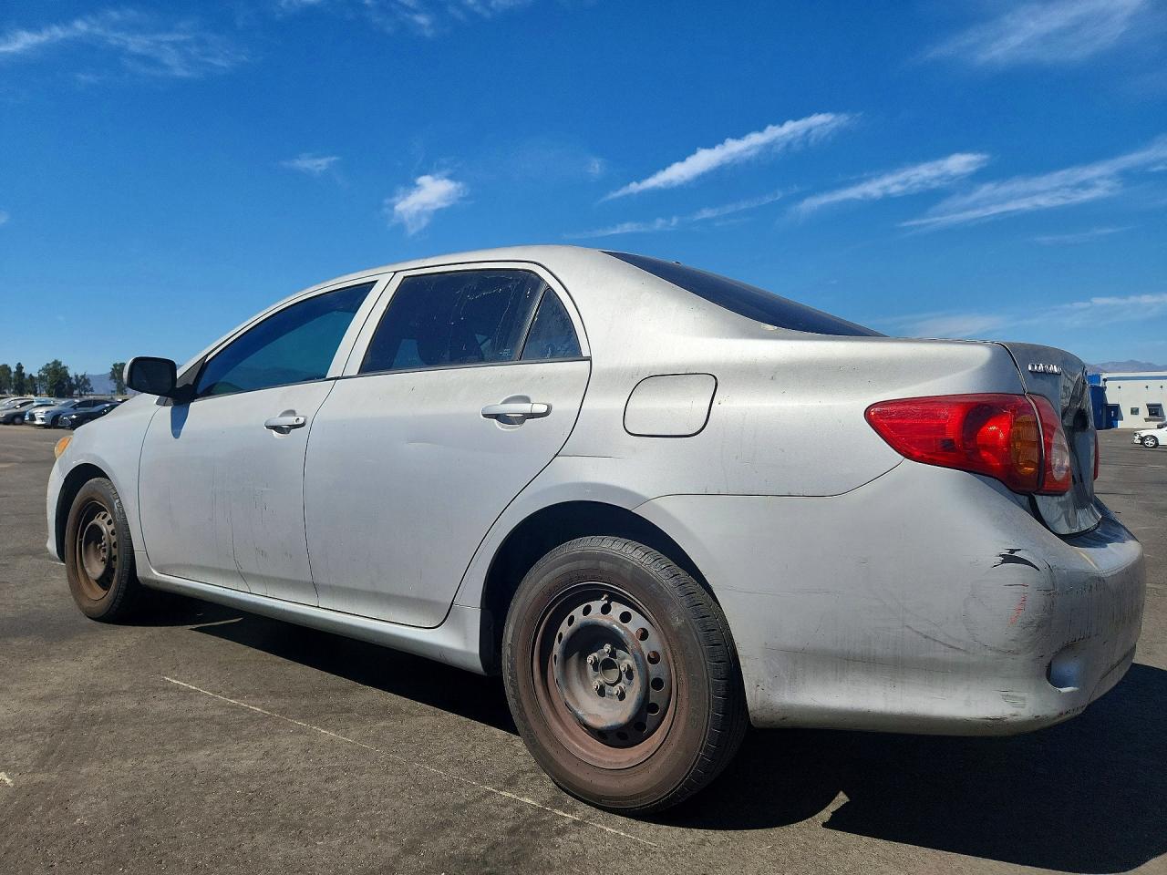 2010 Toyota Corolla Le Silver vin: 1NXBU4EE5AZ206123