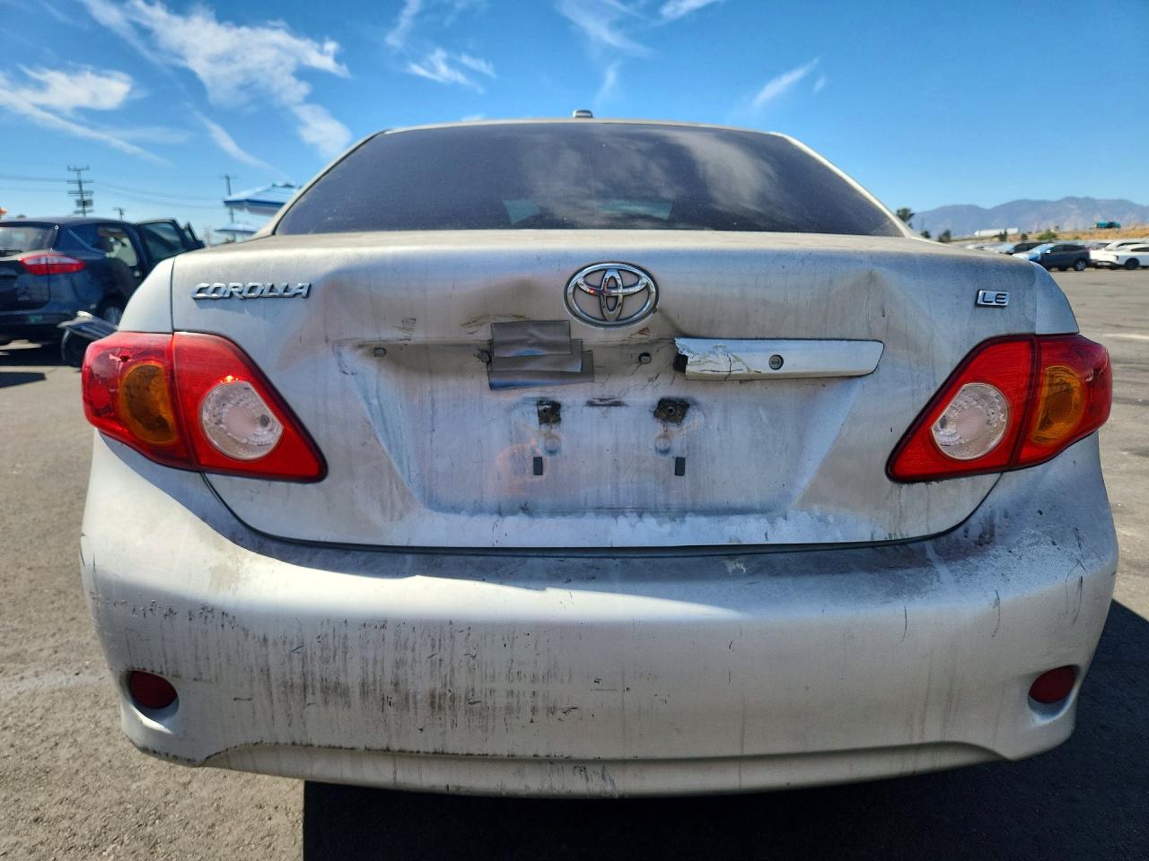2010 Toyota Corolla Le Silver vin: 1NXBU4EE5AZ206123