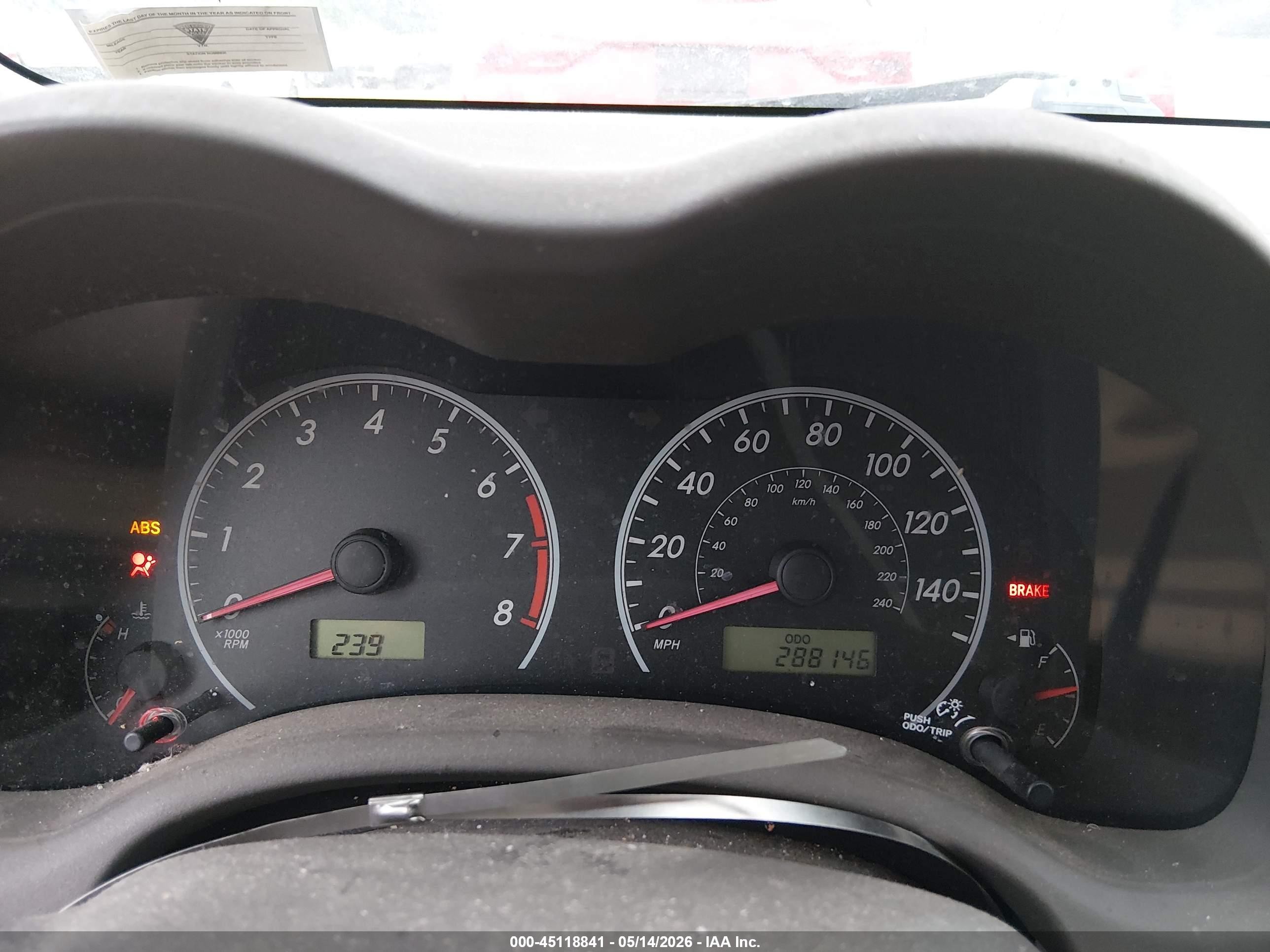2010 Toyota Corolla Le Gold vin: 1NXBU4EE5AZ208597
