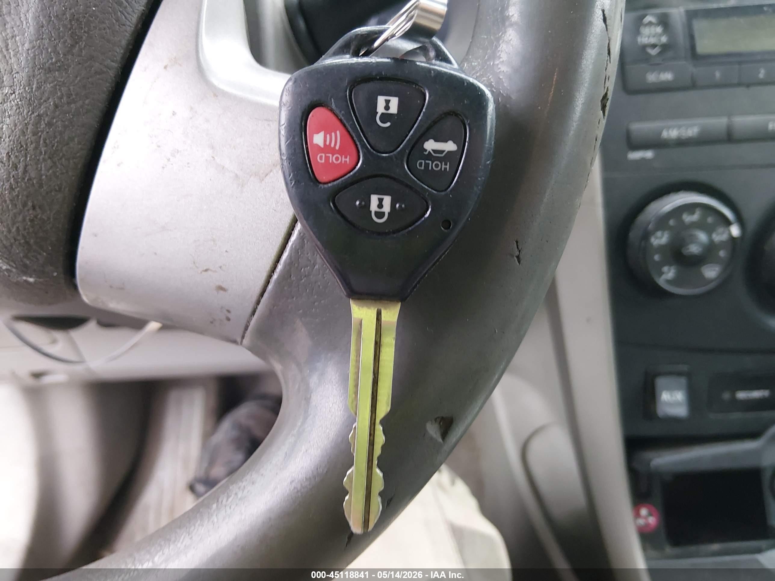 2010 Toyota Corolla Le Gold vin: 1NXBU4EE5AZ208597