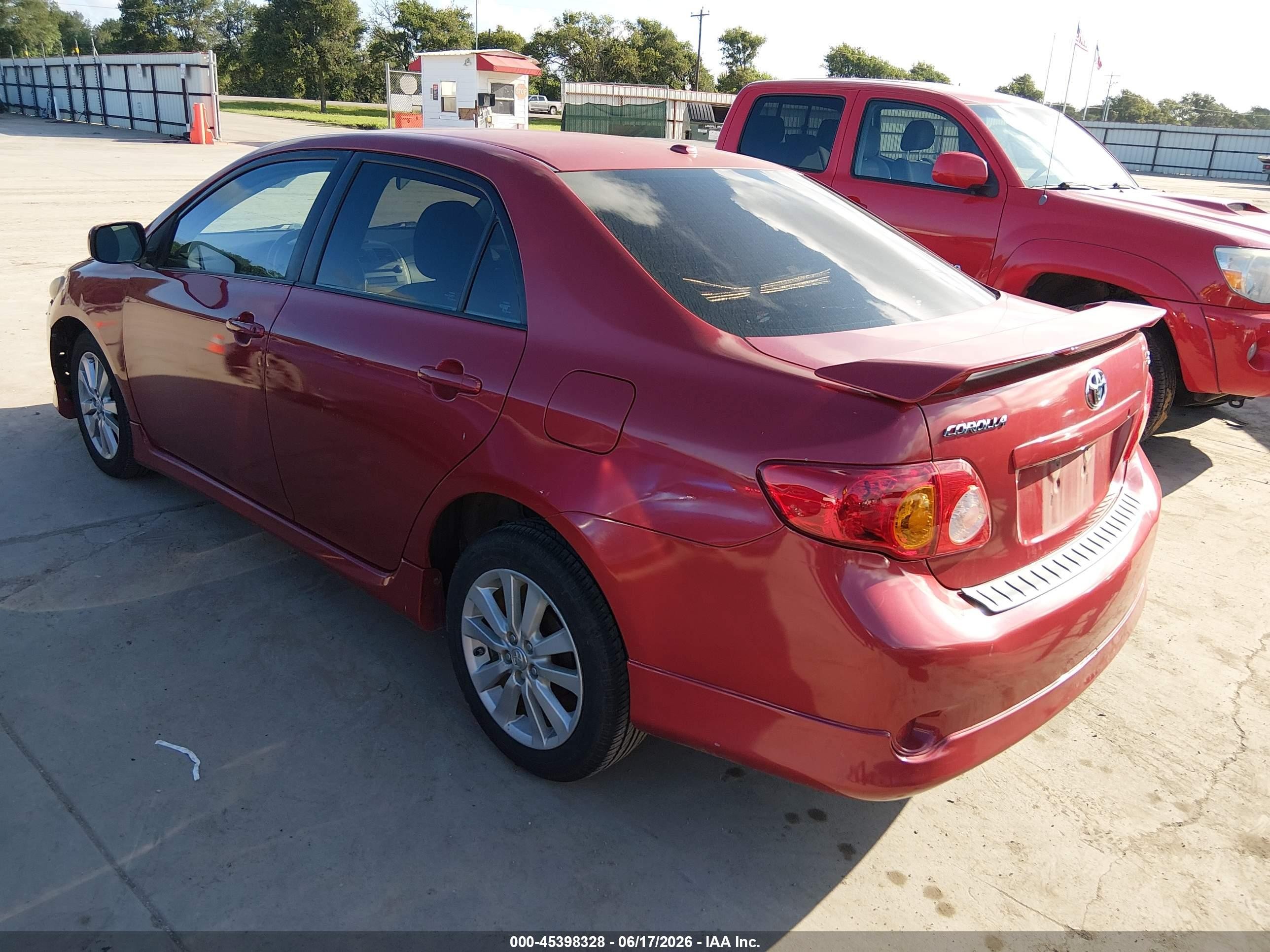 2010 Toyota Corolla S Burgundy vin: 1NXBU4EE5AZ231491