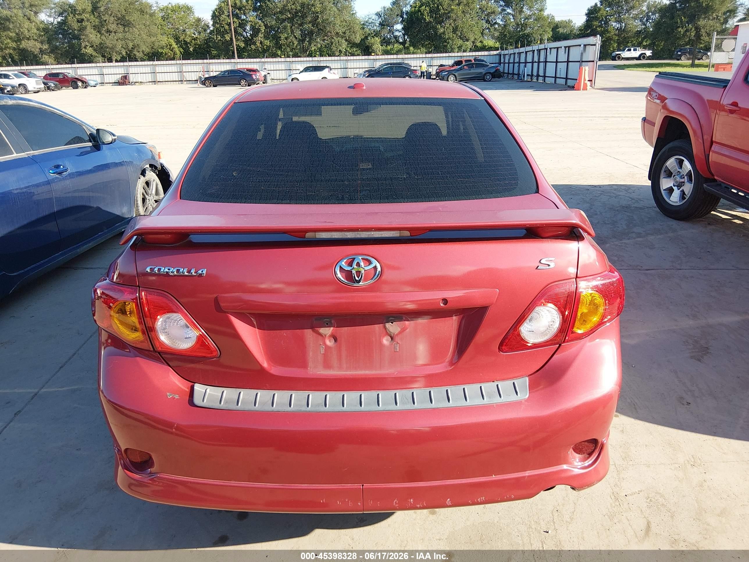 2010 Toyota Corolla S Burgundy vin: 1NXBU4EE5AZ231491