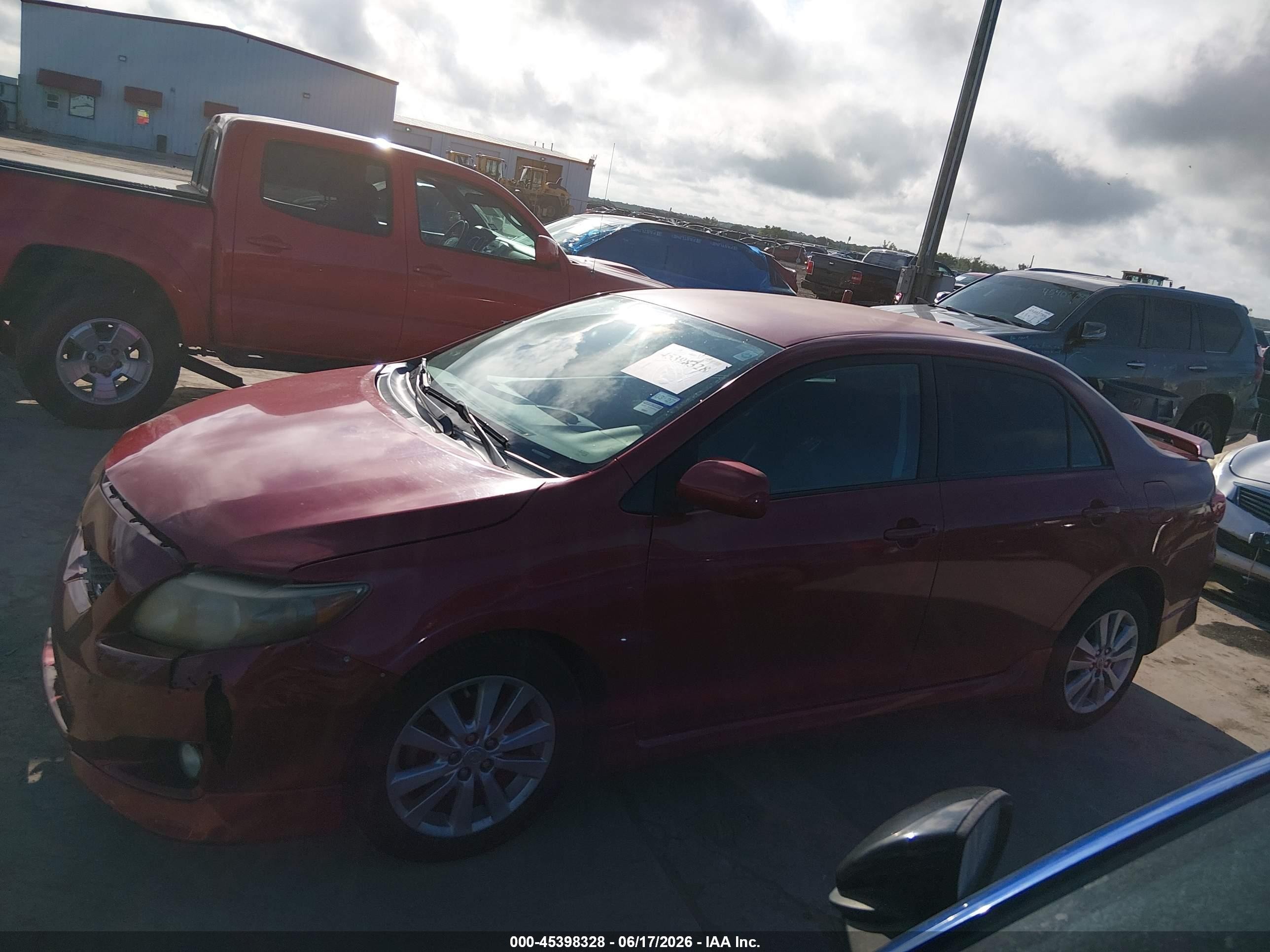 2010 Toyota Corolla S Burgundy vin: 1NXBU4EE5AZ231491